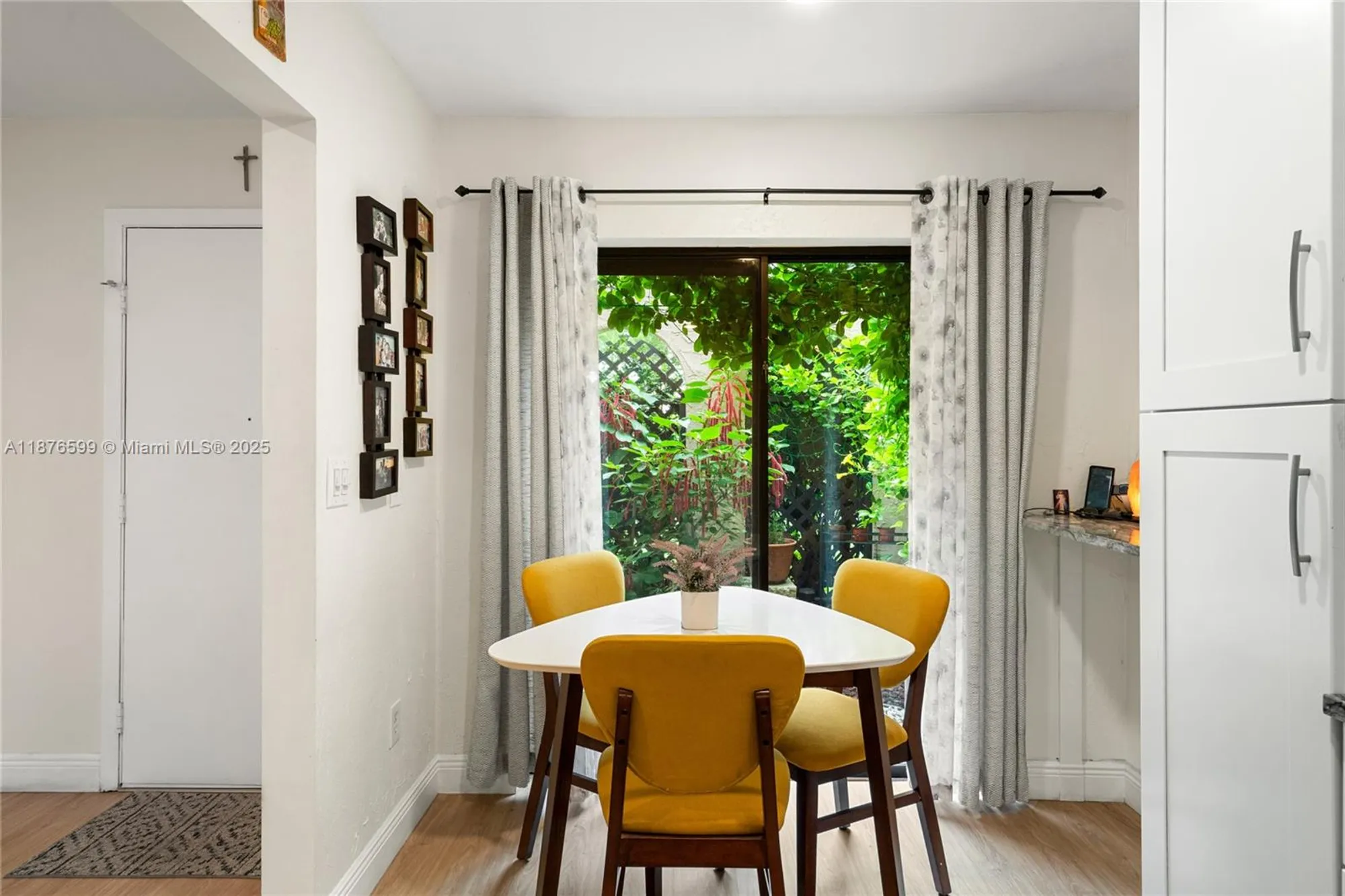 Property Slideshow image 14 of 49 | 9286 vista del lago g, Boca Raton, FL, 33428