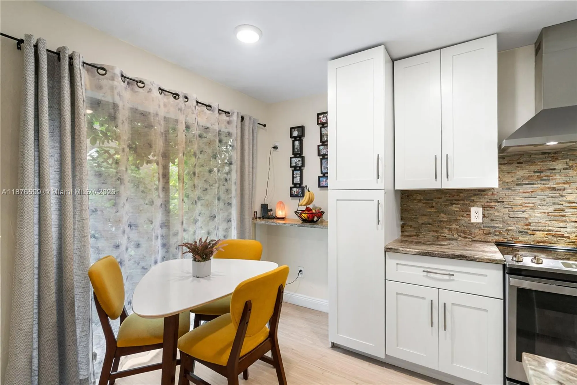 Property Slideshow image 13 of 49 | 9286 vista del lago g, Boca Raton, FL, 33428