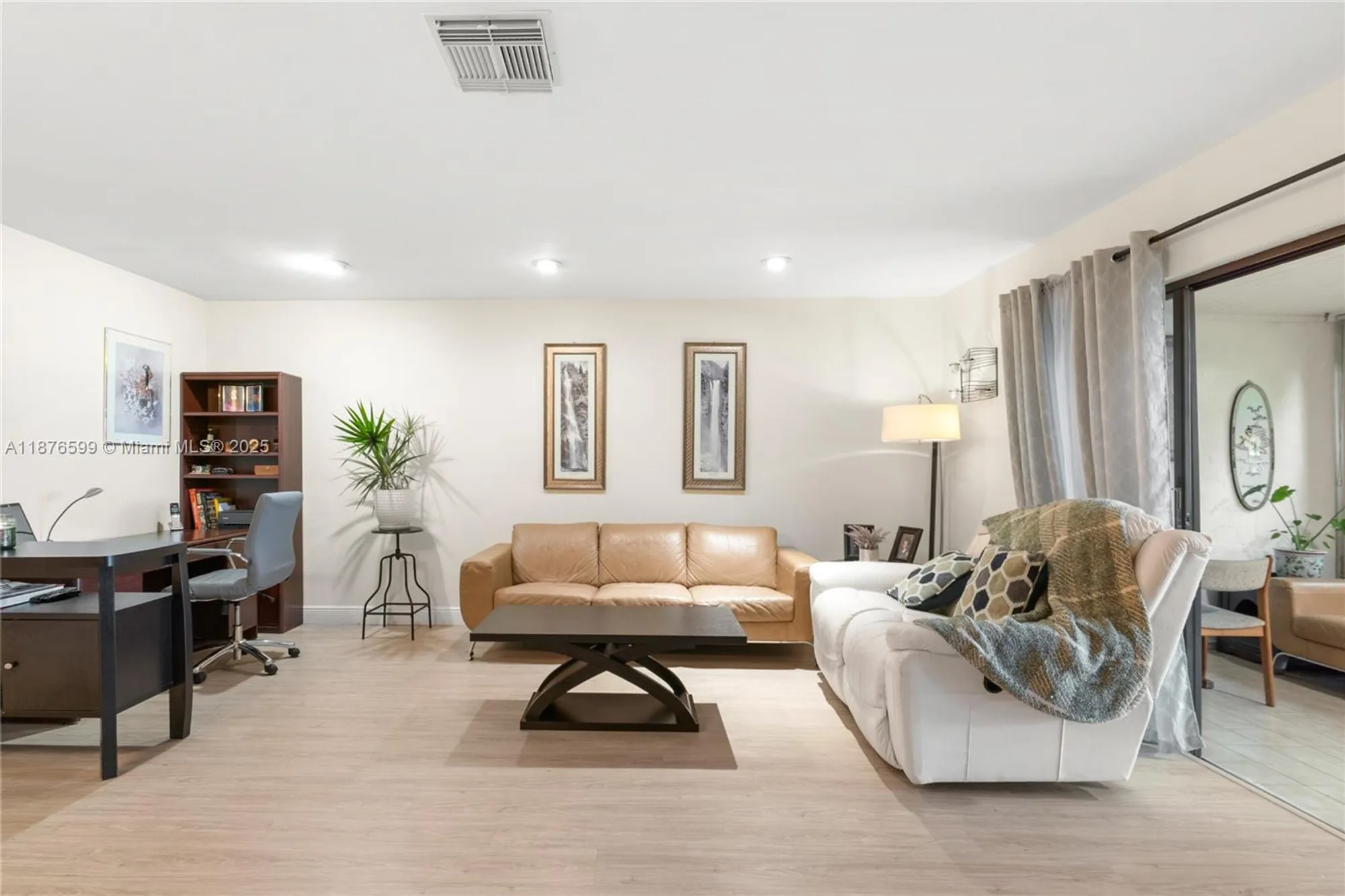 Property Slideshow image 21 of 49 | 9286 vista del lago g, Boca Raton, FL, 33428