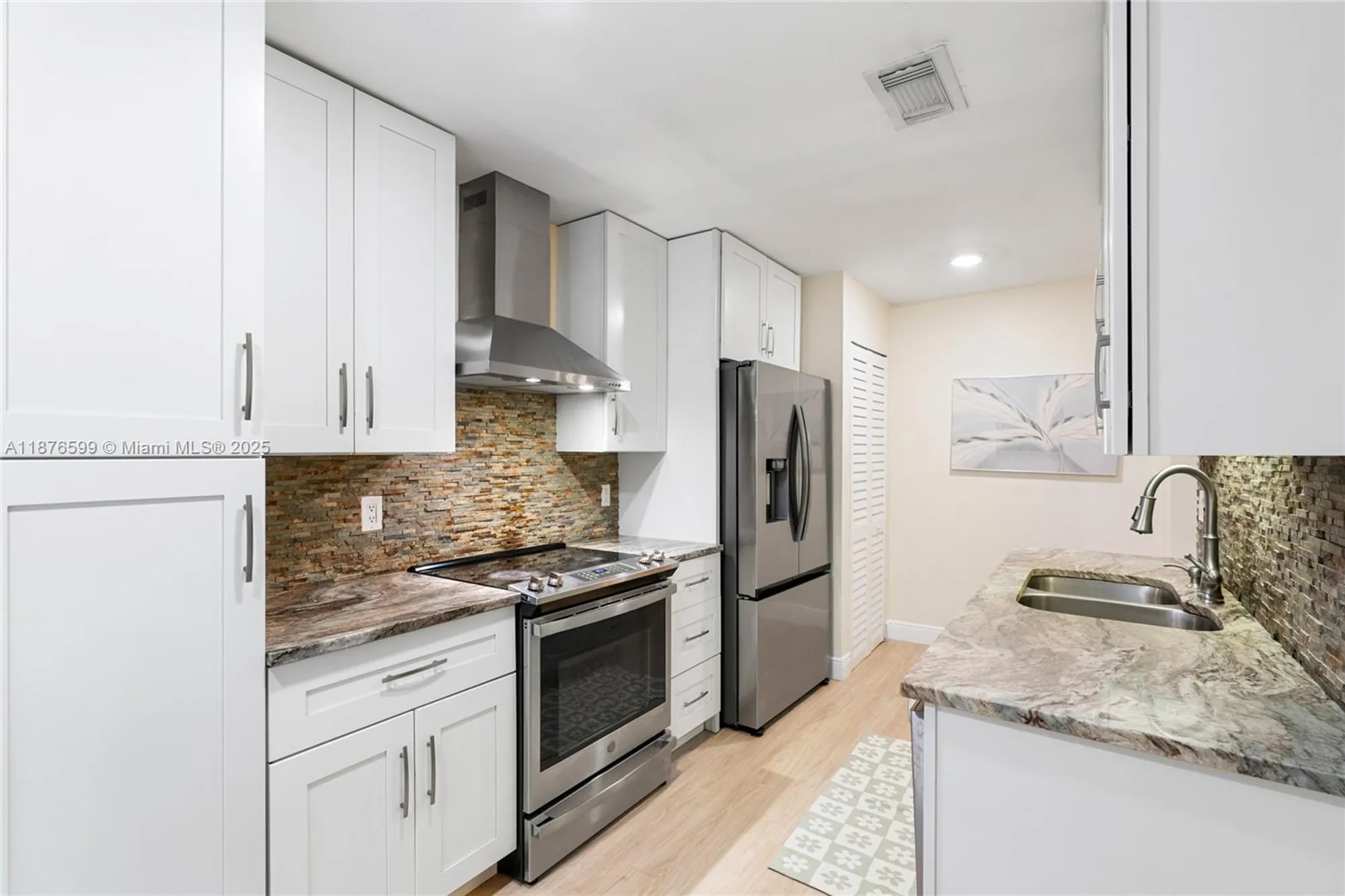 Property Slideshow image 6 of 49 | 9286 vista del lago g, Boca Raton, FL, 33428