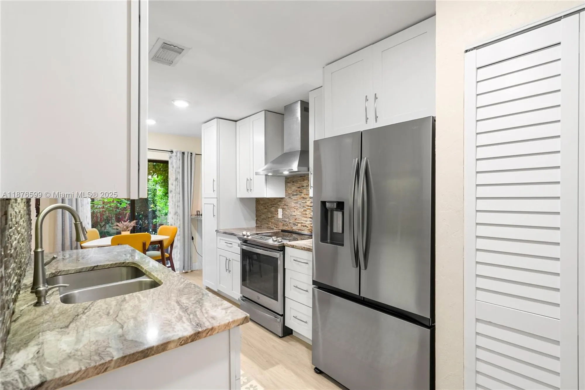 Property Slideshow image 8 of 49 | 9286 vista del lago g, Boca Raton, FL, 33428