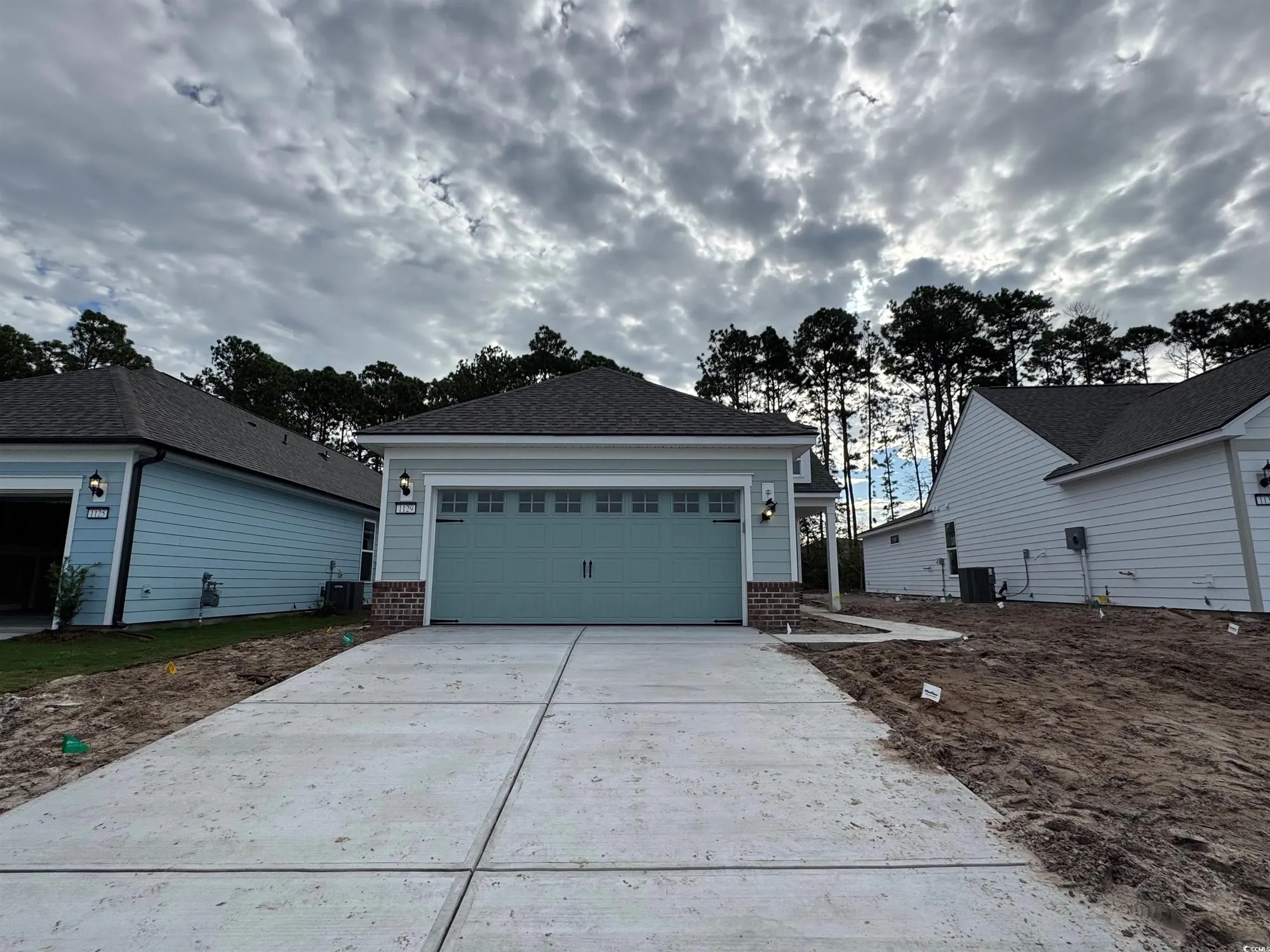 Property Slideshow image 2 of 40 | 1129 lady bird way, North Myrtle Beach, SC, 29582