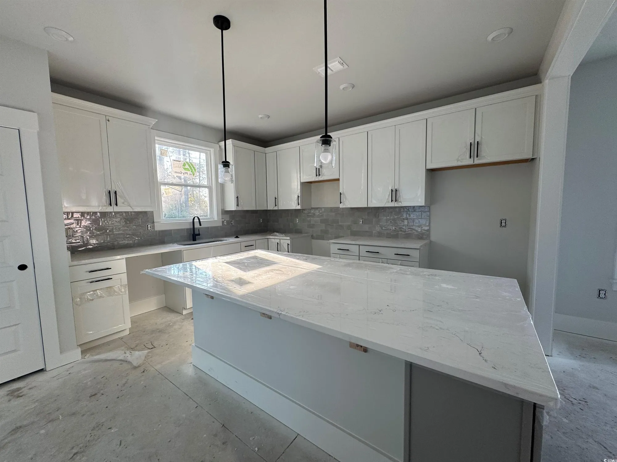 Property Slideshow image 6 of 40 | 1129 lady bird way, North Myrtle Beach, SC, 29582