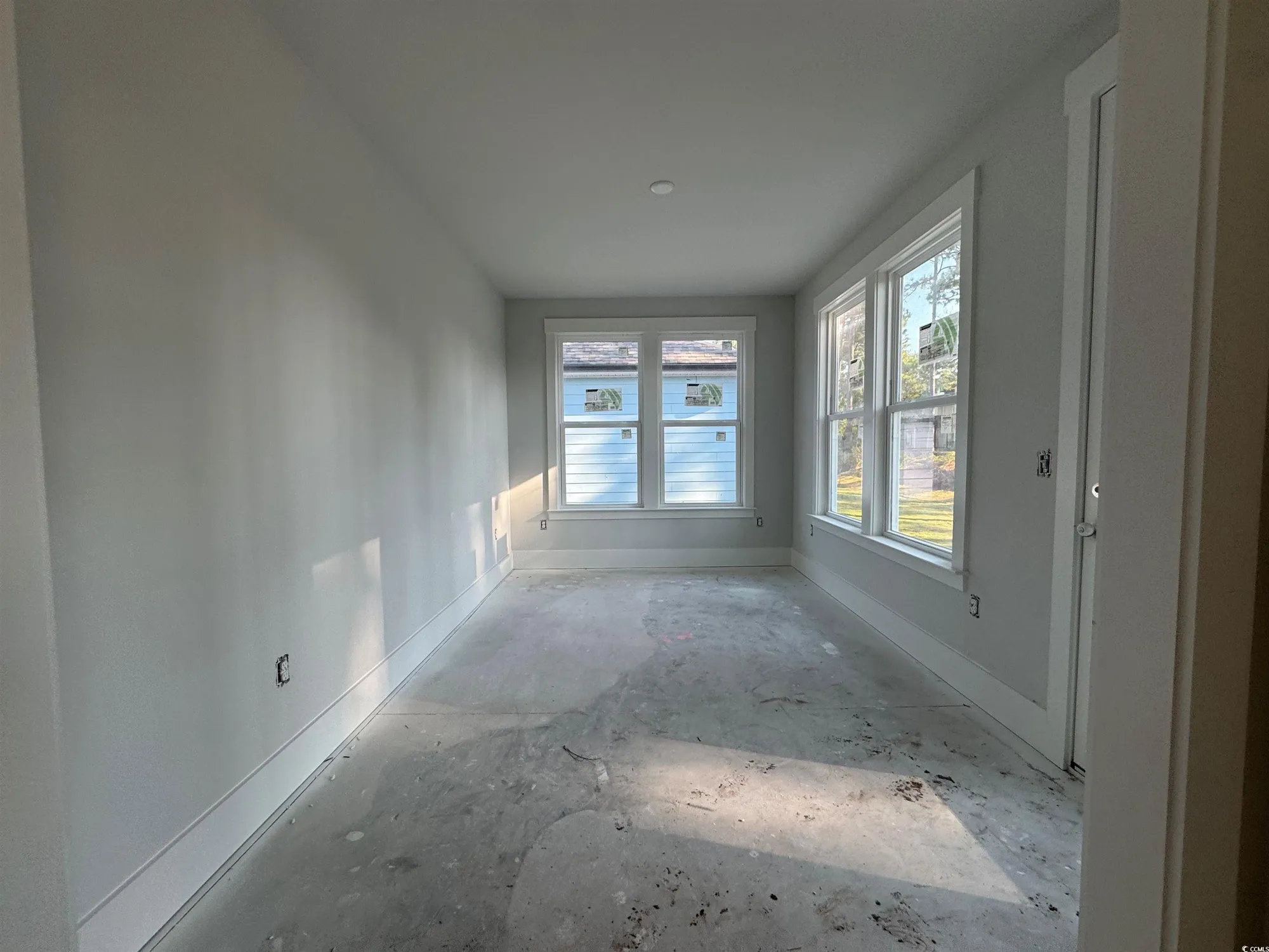 Property Slideshow image 9 of 40 | 1129 lady bird way, North Myrtle Beach, SC, 29582