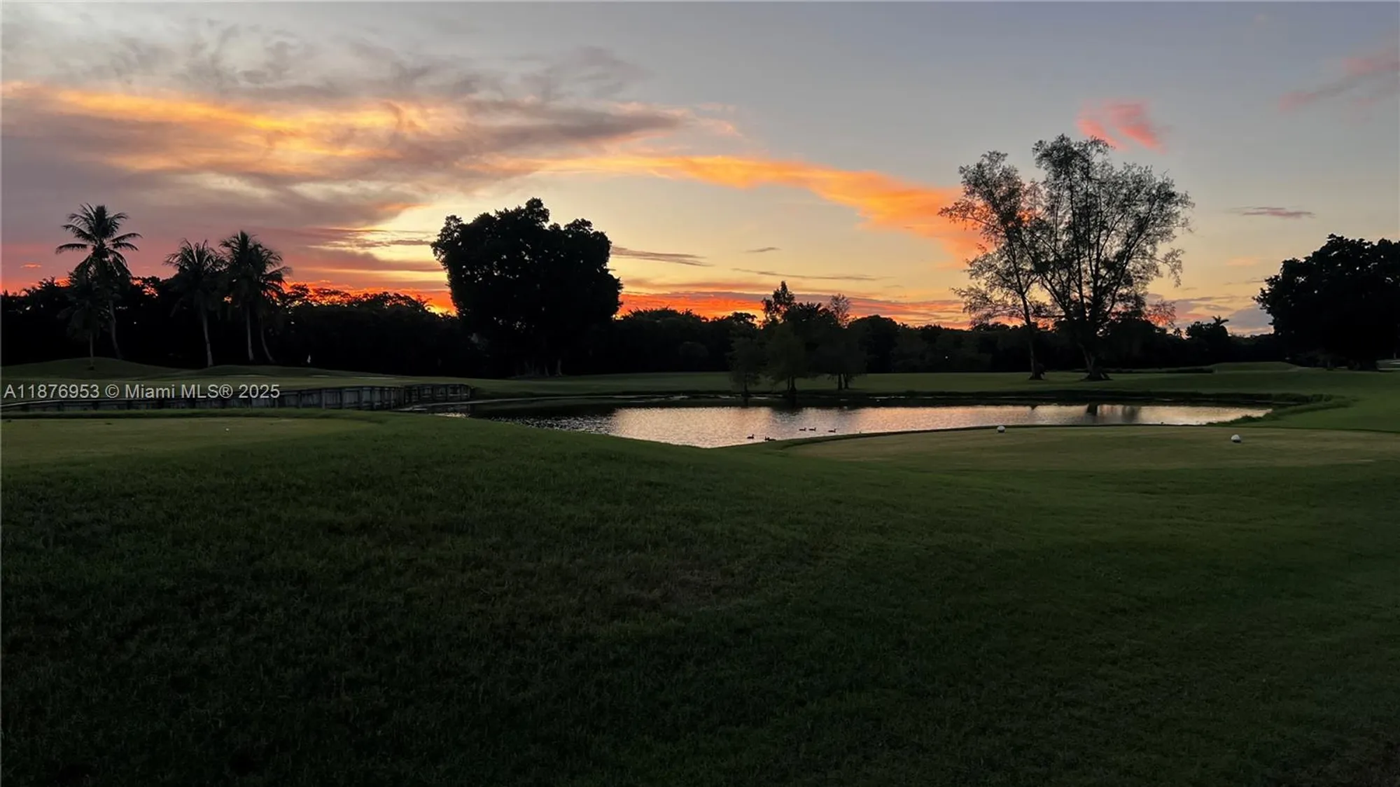 Property Slideshow image 18 of 42 | 671 s hollybrook dr 302, Pembroke Pines, FL, 33025