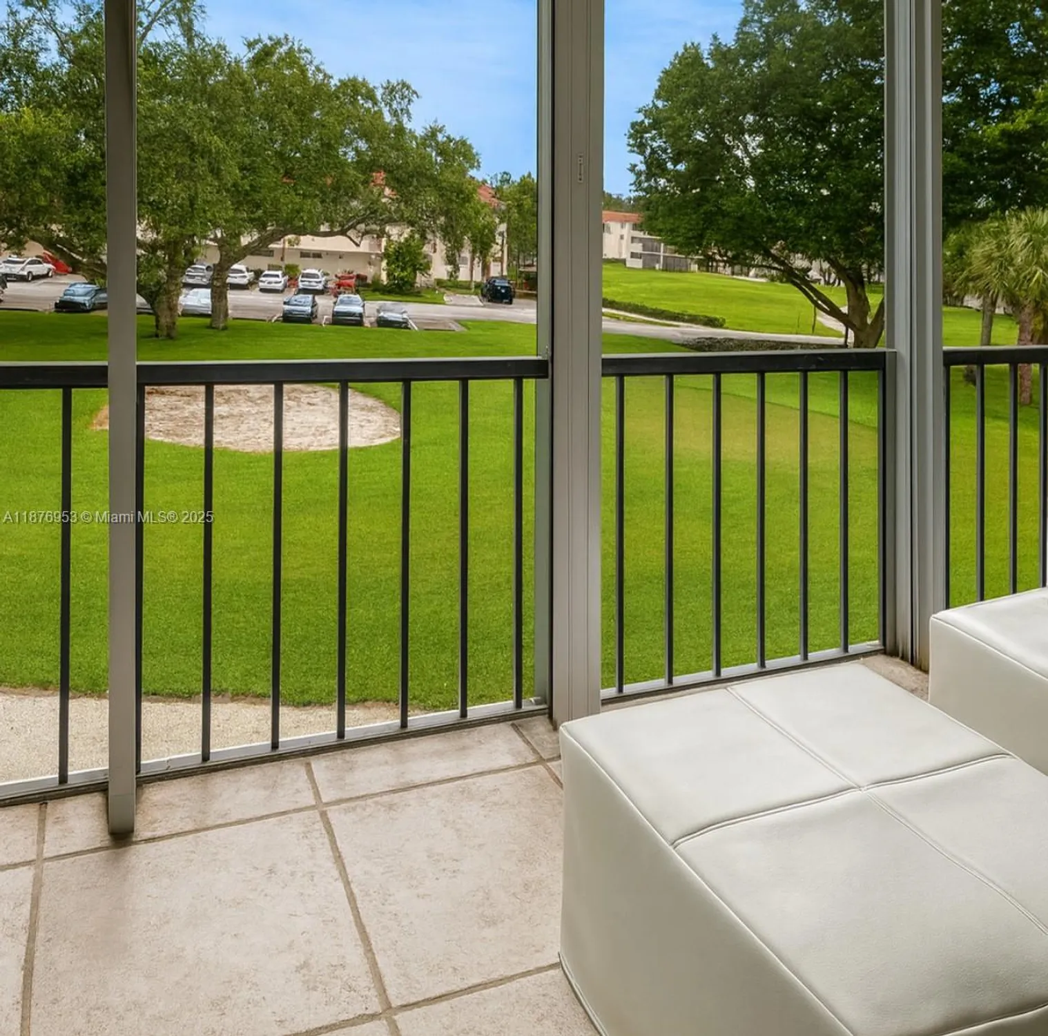 Property Slideshow image 10 of 42 | 671 s hollybrook dr 302, Pembroke Pines, FL, 33025