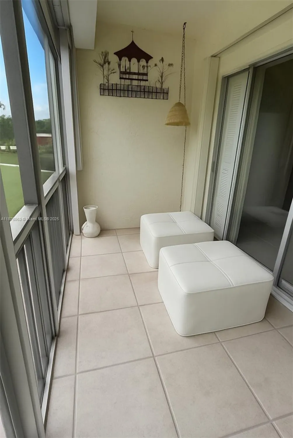 Property Slideshow image 11 of 42 | 671 s hollybrook dr 302, Pembroke Pines, FL, 33025