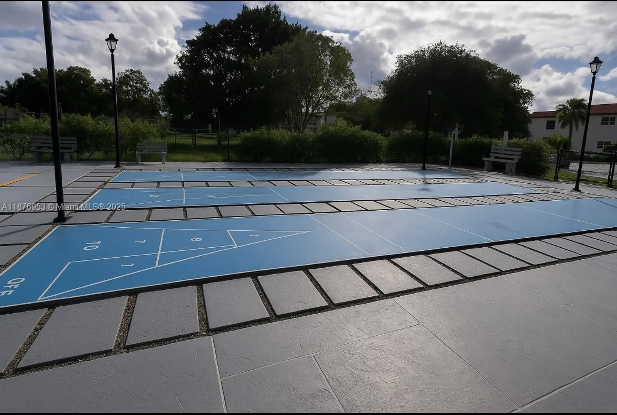 Property Slideshow image 36 of 42 | 671 s hollybrook dr 302, Pembroke Pines, FL, 33025