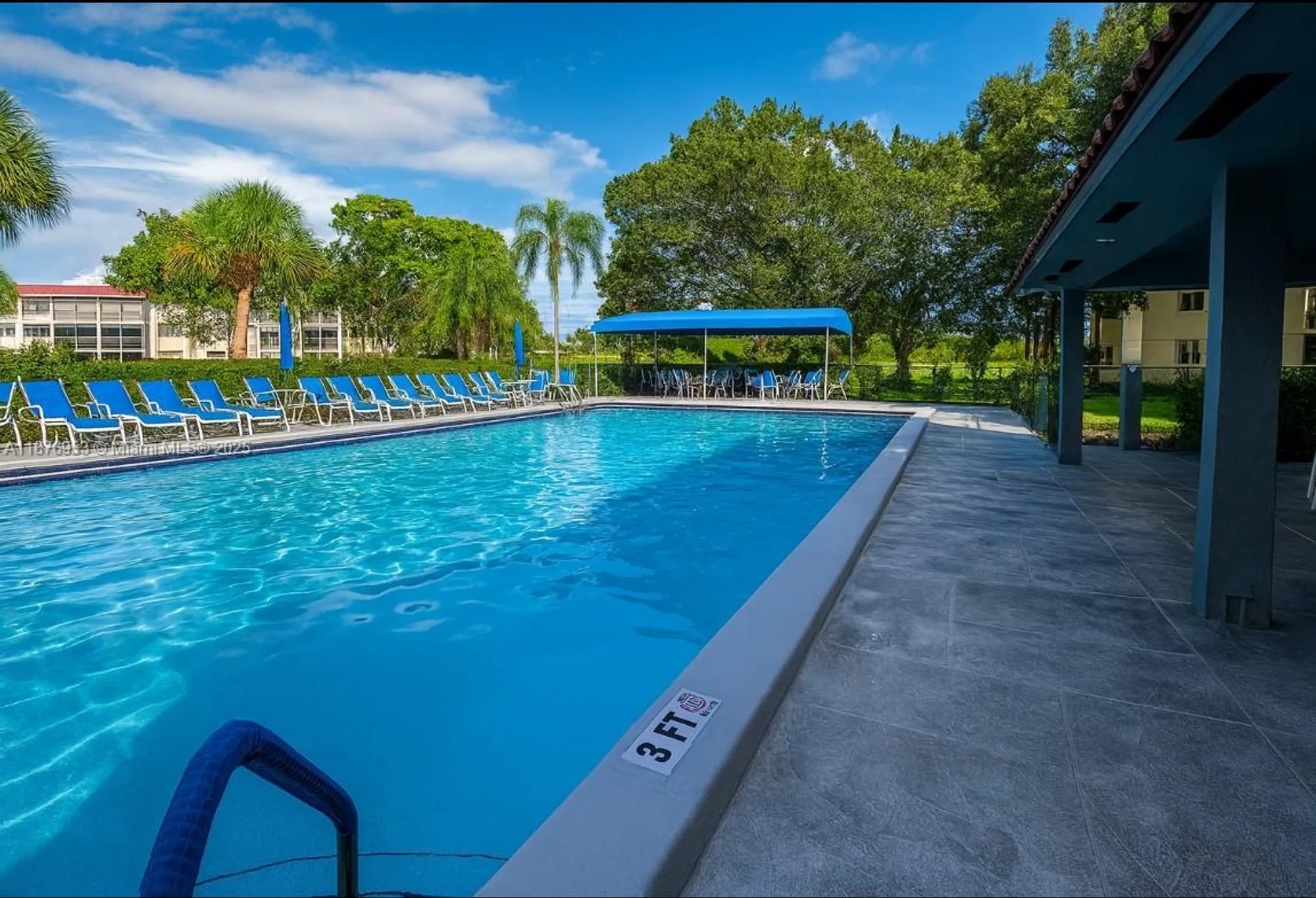 Property Slideshow image 37 of 42 | 671 s hollybrook dr 302, Pembroke Pines, FL, 33025