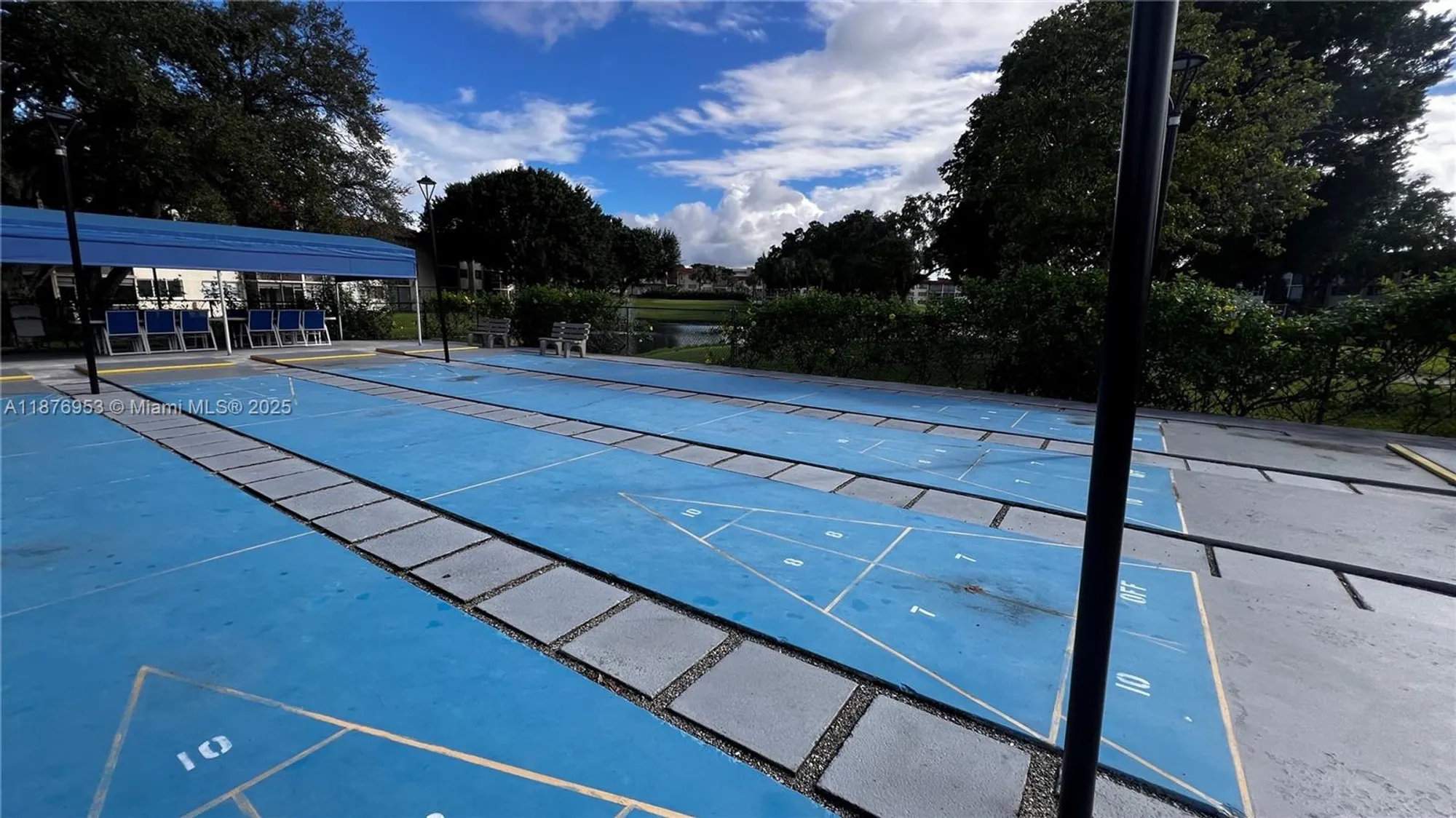 Property Slideshow image 38 of 42 | 671 s hollybrook dr 302, Pembroke Pines, FL, 33025