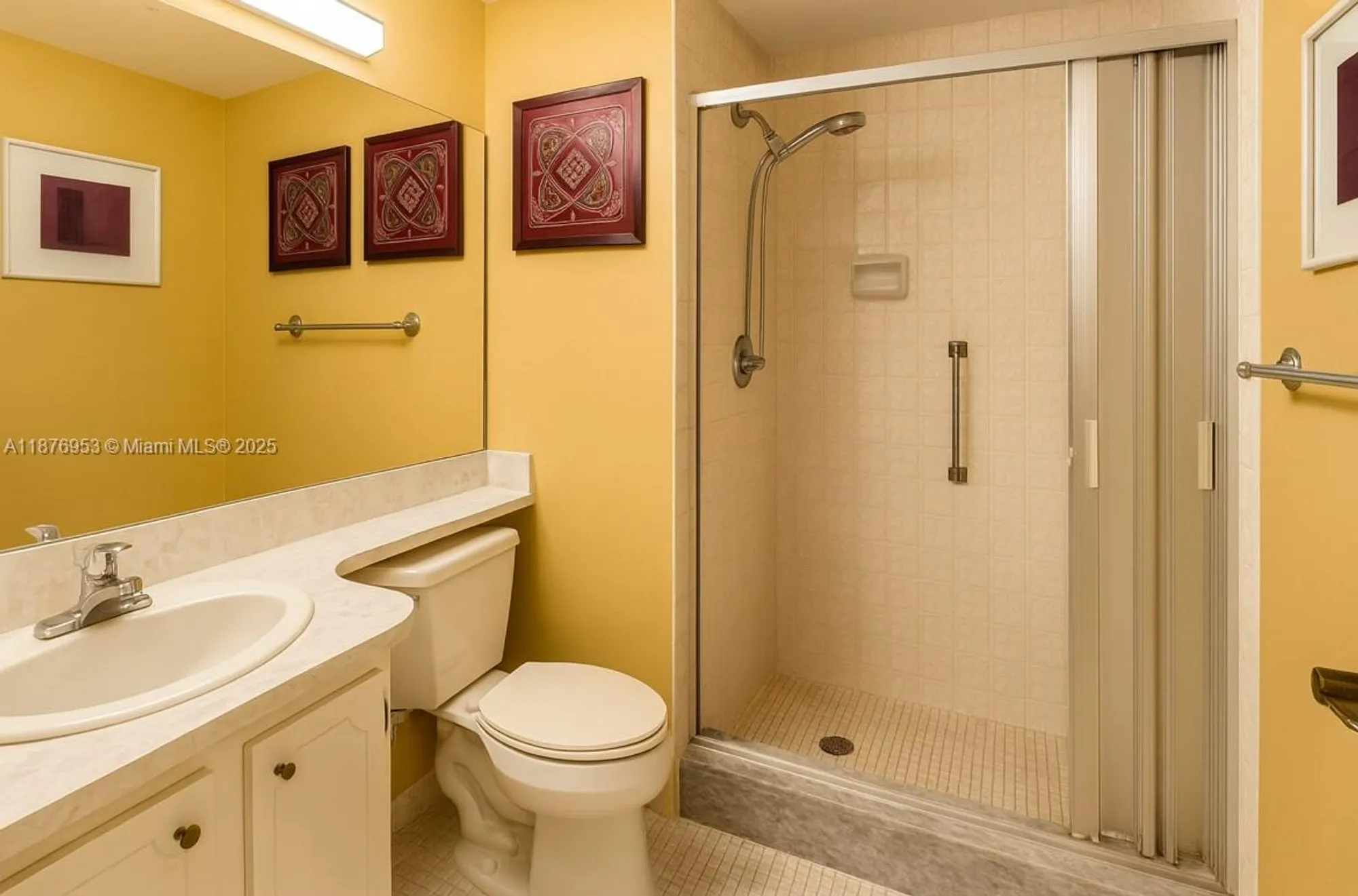 Property Slideshow image 9 of 42 | 671 s hollybrook dr 302, Pembroke Pines, FL, 33025