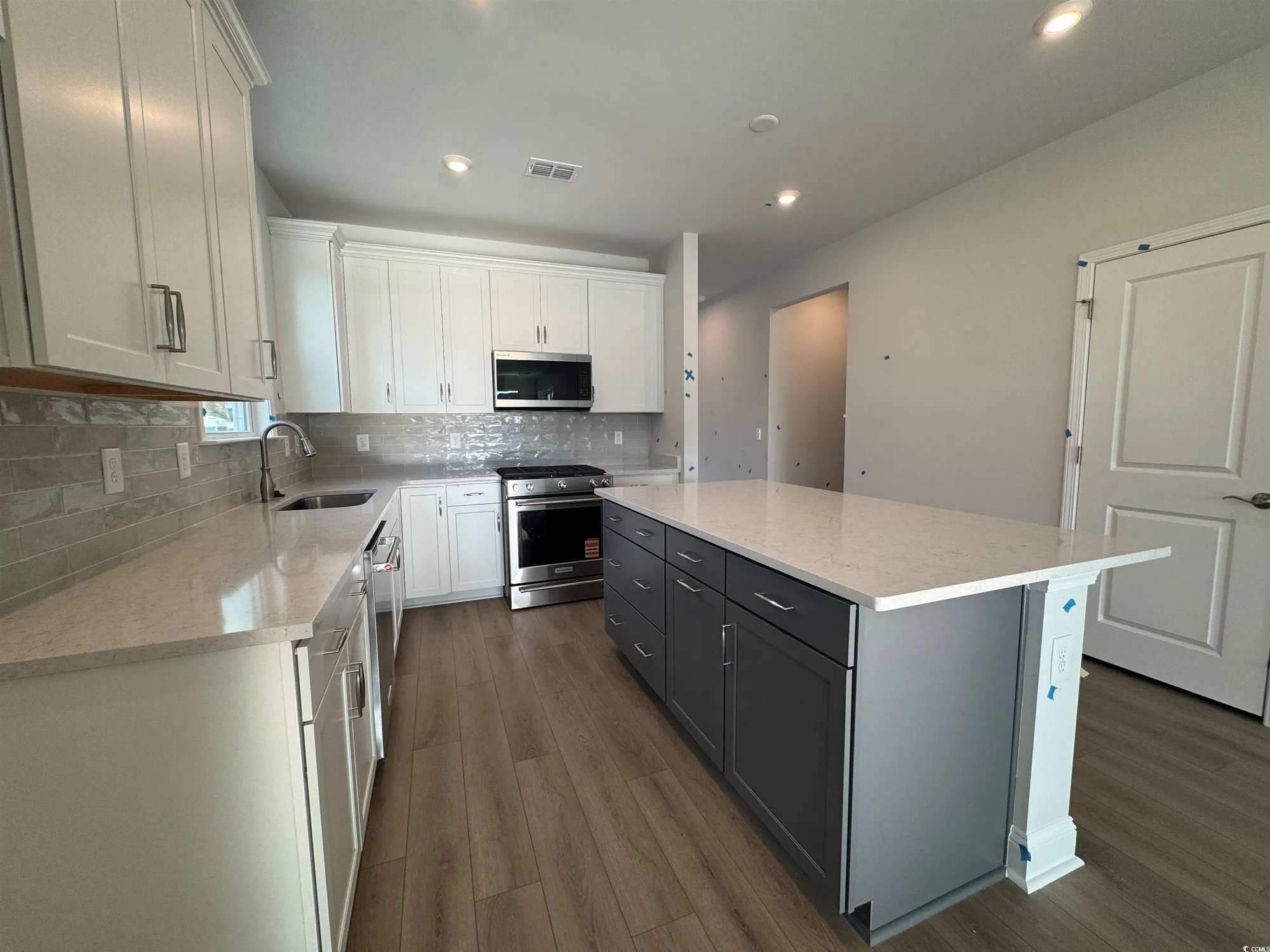 Property Slideshow image 10 of 34 | 1122 lady bird way, North Myrtle Beach, SC, 29582