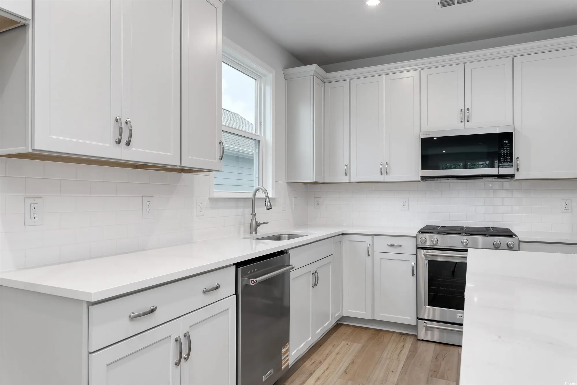 Property Slideshow image 6 of 34 | 1122 lady bird way, North Myrtle Beach, SC, 29582