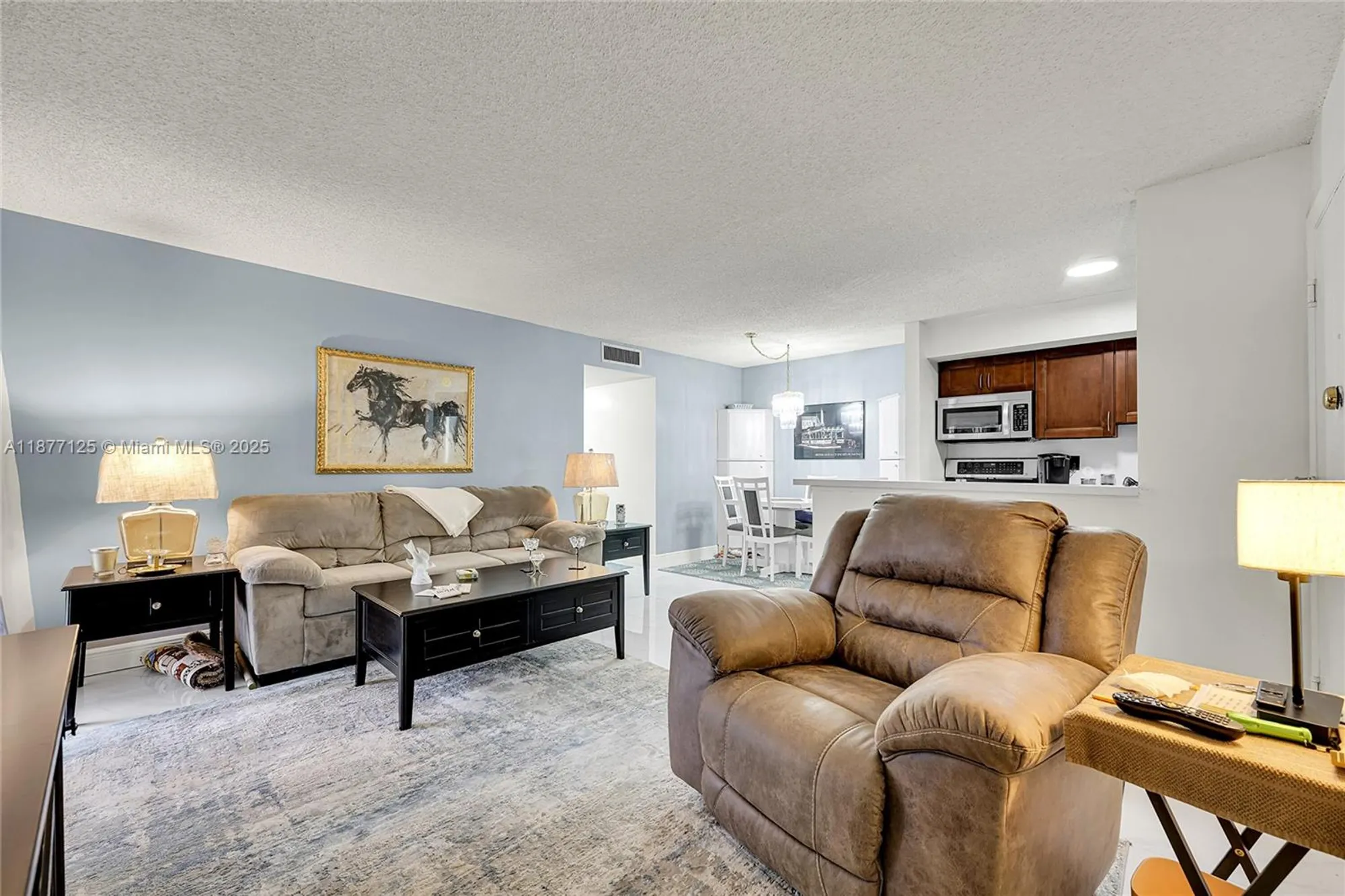 Property Slideshow image 14 of 23 | 10401 e clairmont cir # 109, Tamarac, FL, 33321