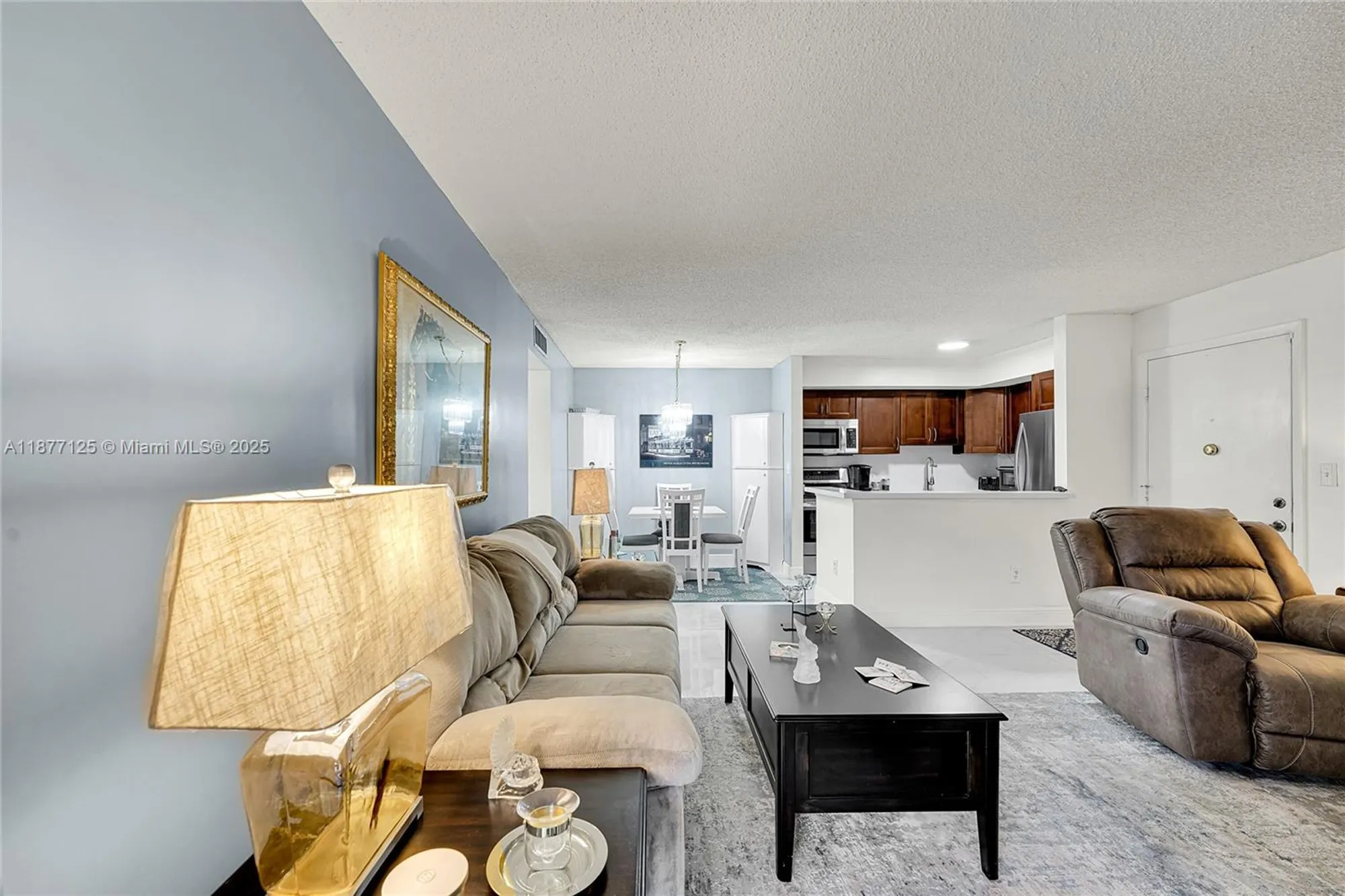Property Slideshow image 13 of 23 | 10401 e clairmont cir # 109, Tamarac, FL, 33321