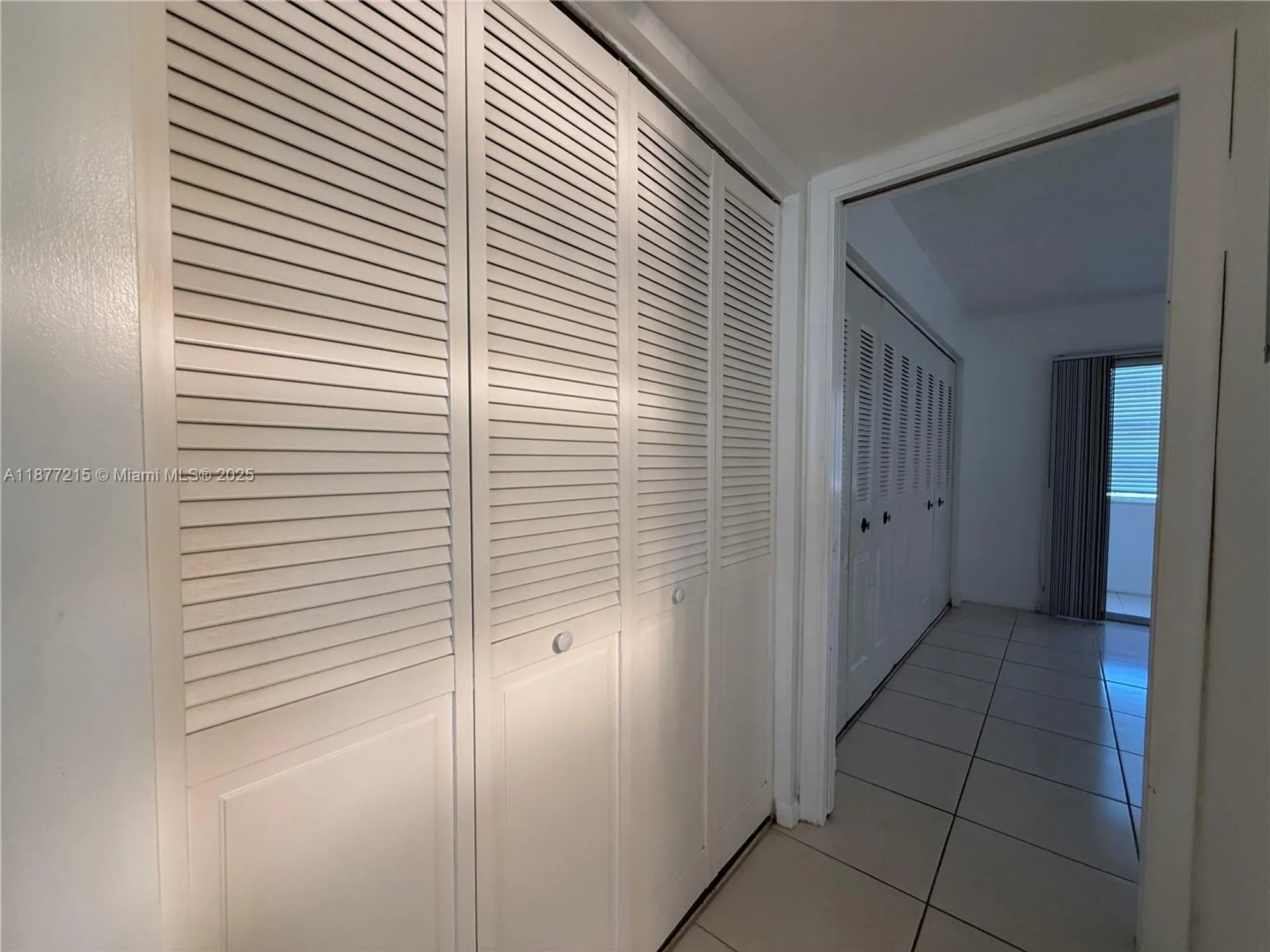 Property Slideshow image 5 of 15 | 110 harwood j, Deerfield Beach, FL, 33442