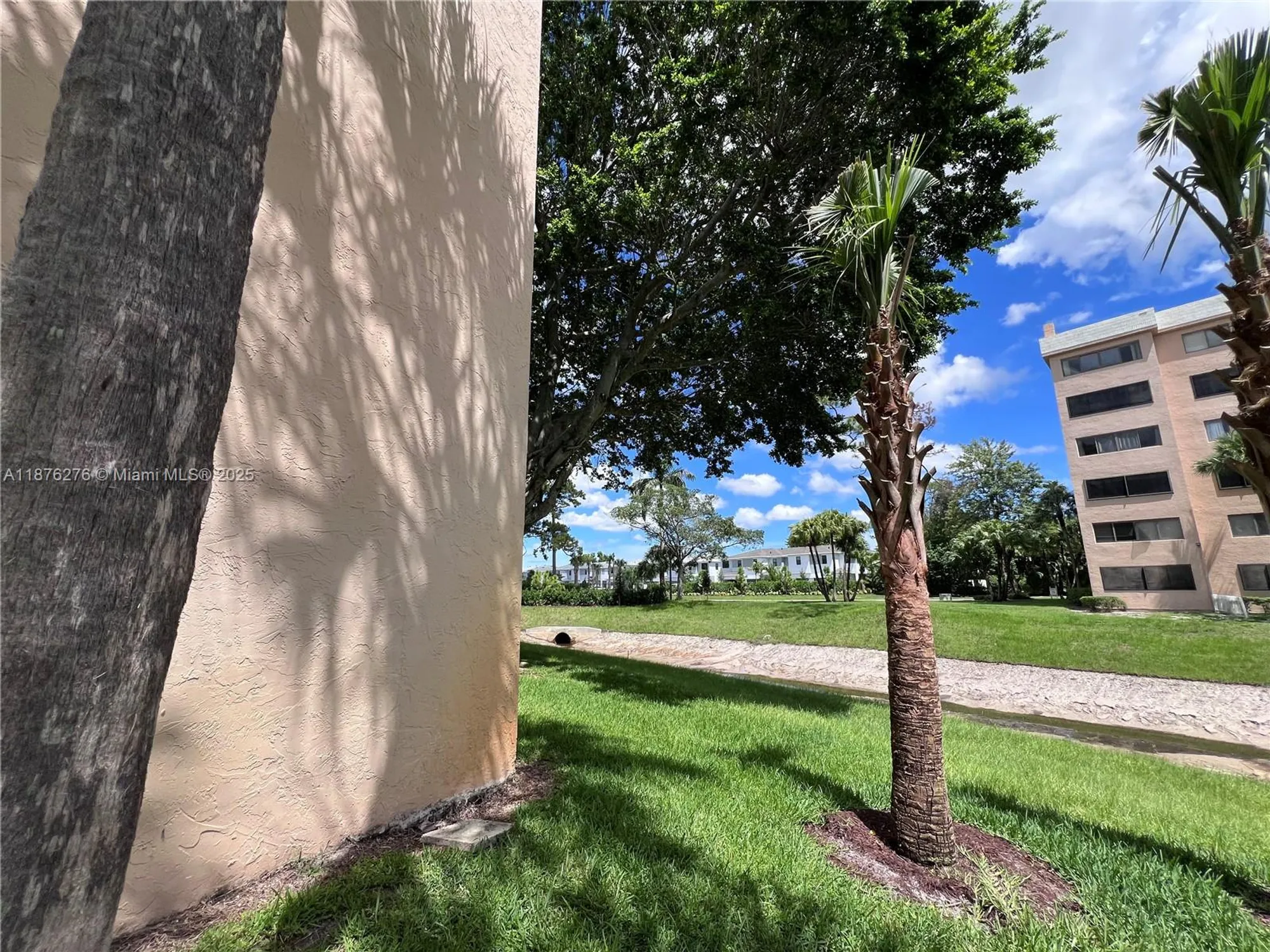 Property Slideshow image 33 of 47 | 4820 lucerne lakes blvd 207, Lake Worth, FL, 33467