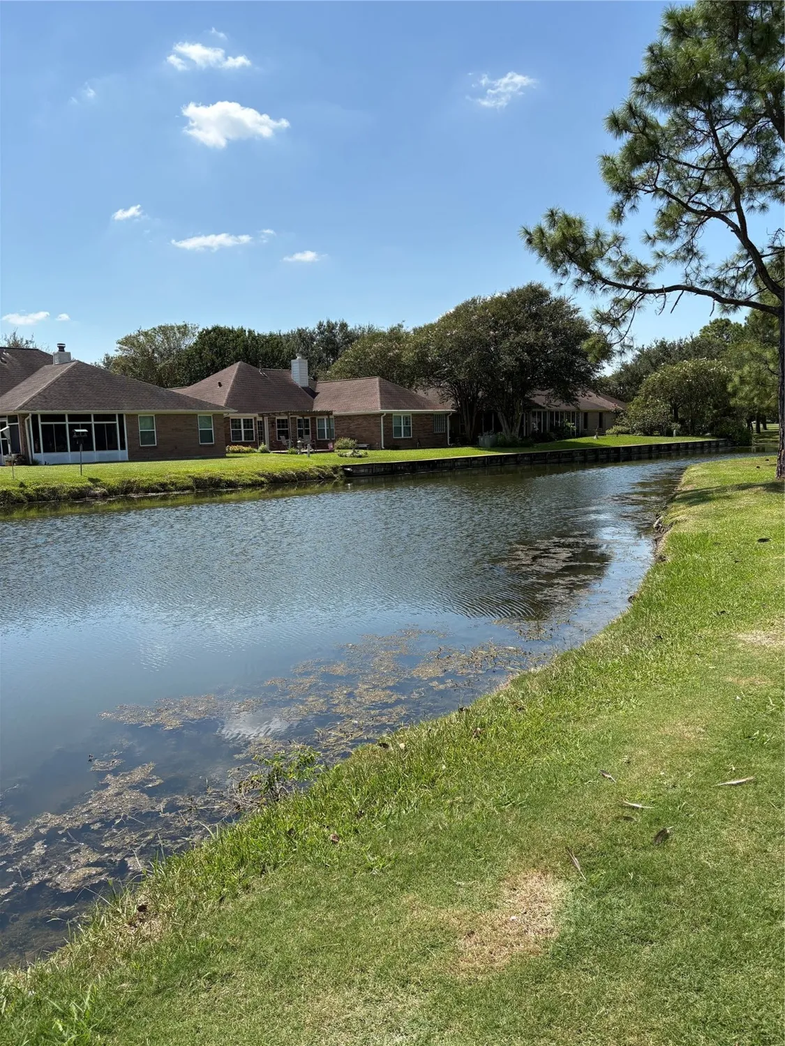 Property Slideshow image 23 of 28 | 3526 teakwood dr, Pearland, TX, 77584