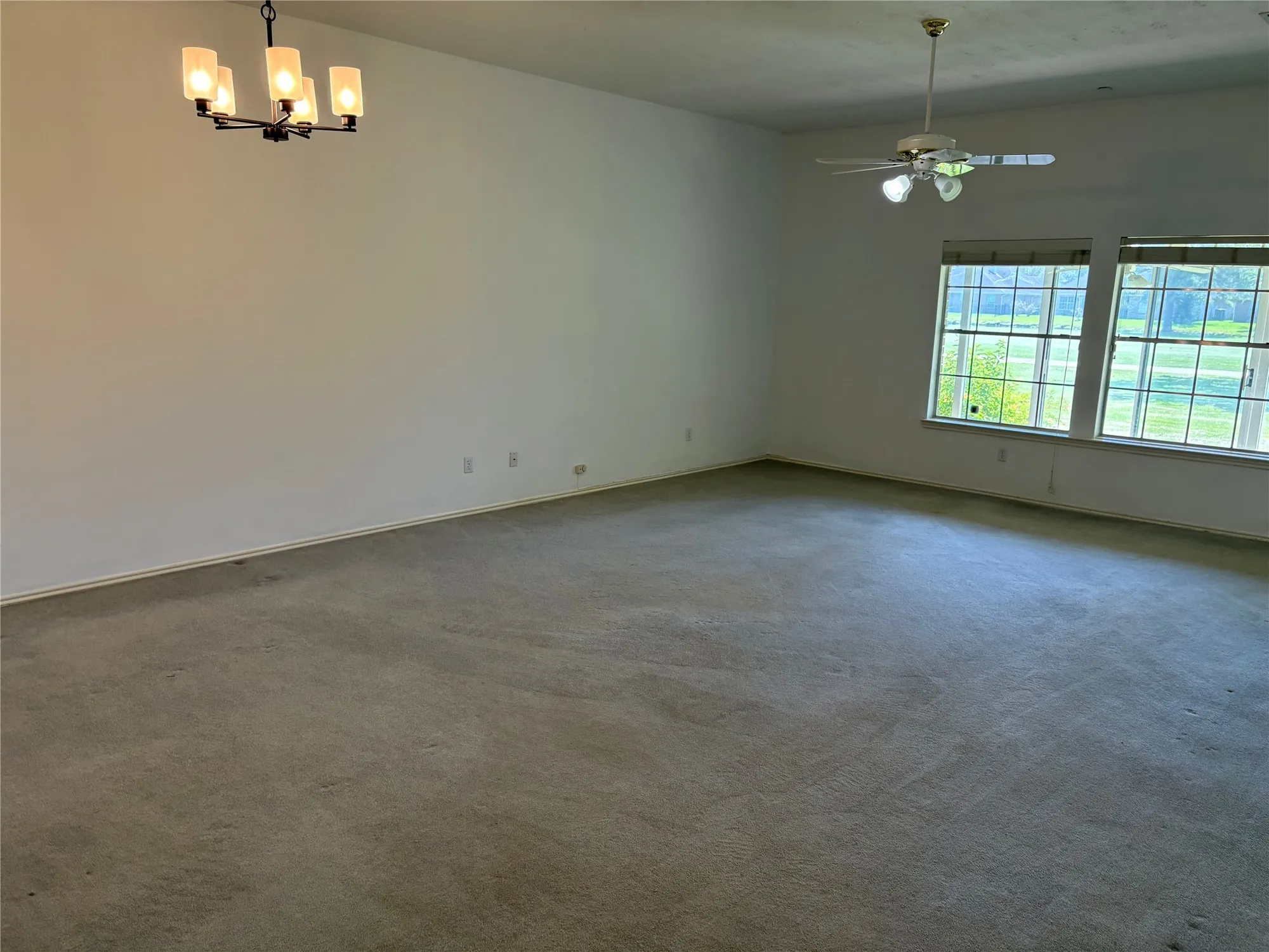 Property Slideshow image 7 of 28 | 3526 teakwood dr, Pearland, TX, 77584