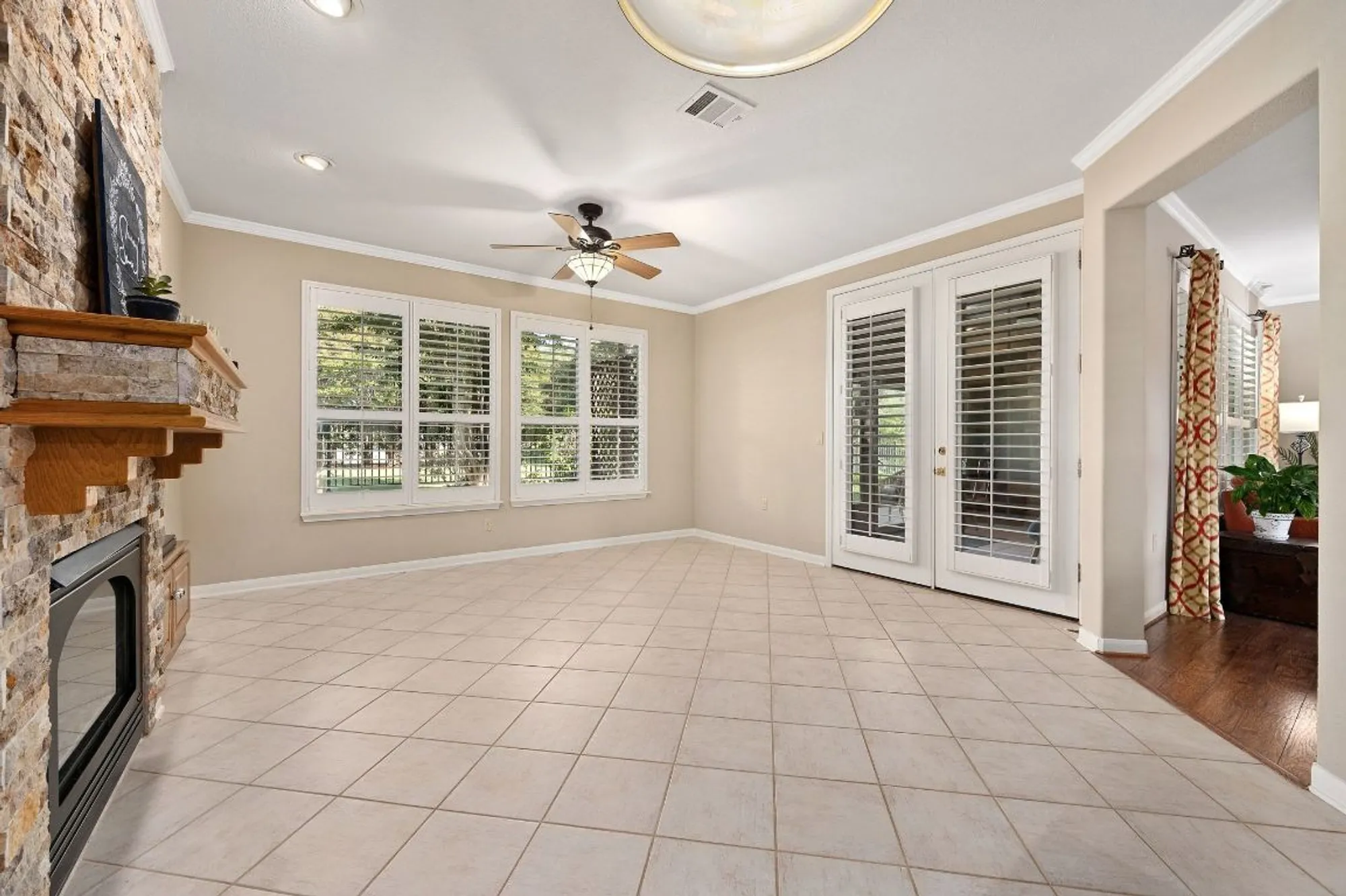 Property Slideshow image 17 of 40 | 110 old chisholm trl, Georgetown, TX, 78633