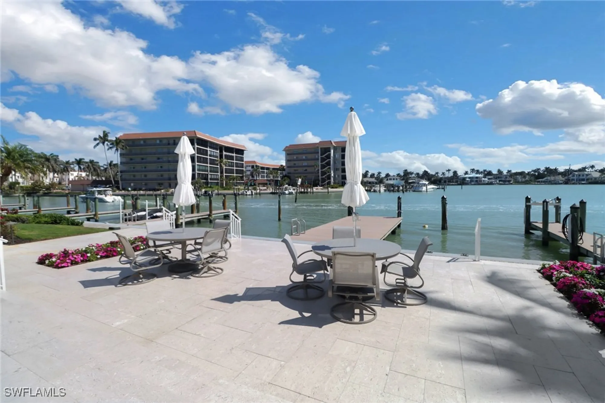 Property Slideshow image 19 of 23 | 2850 gulf shore blvd 203, Naples, FL, 34103