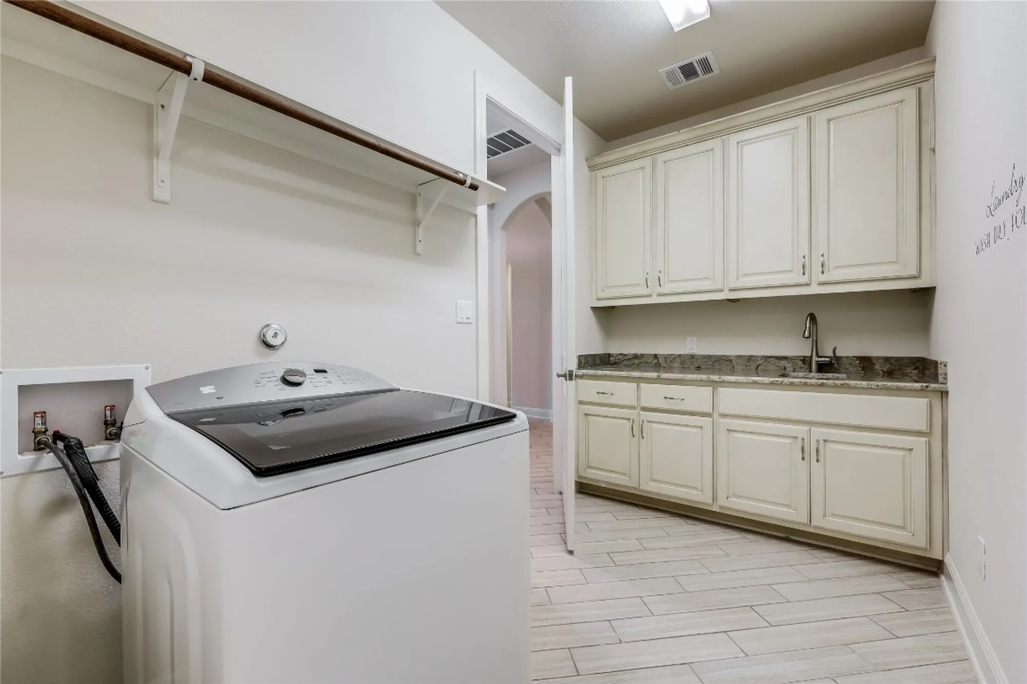 Property Slideshow image 29 of 40 | 3233 veneto way, Round Rock, TX, 78665