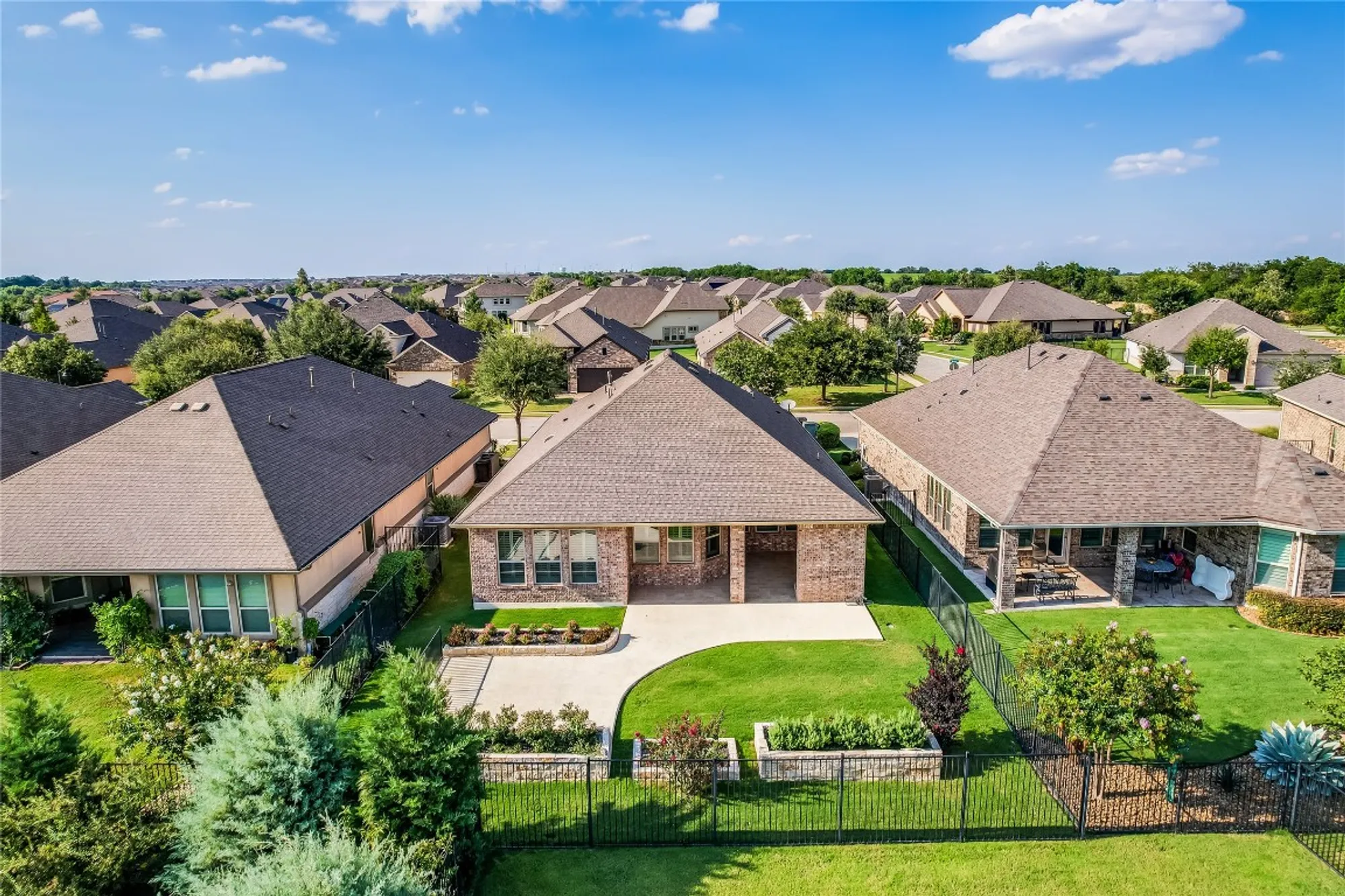 Property Slideshow image 34 of 40 | 3233 veneto way, Round Rock, TX, 78665