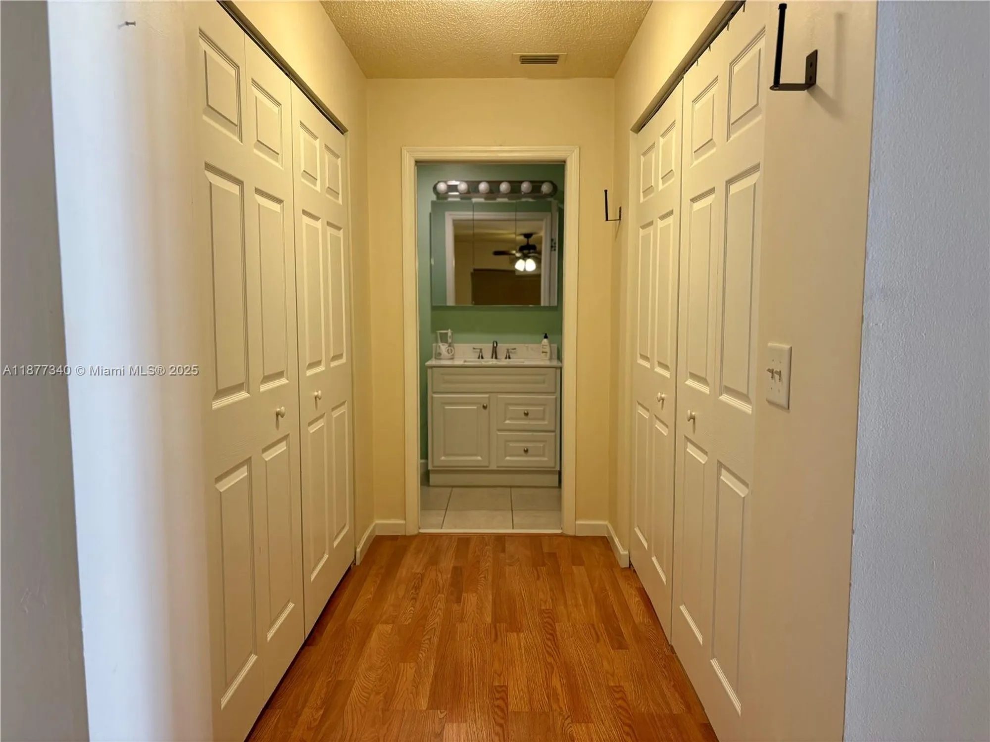 Property Slideshow image 11 of 17 | 2050 sw 24th cir, Boynton Beach, FL, 33426