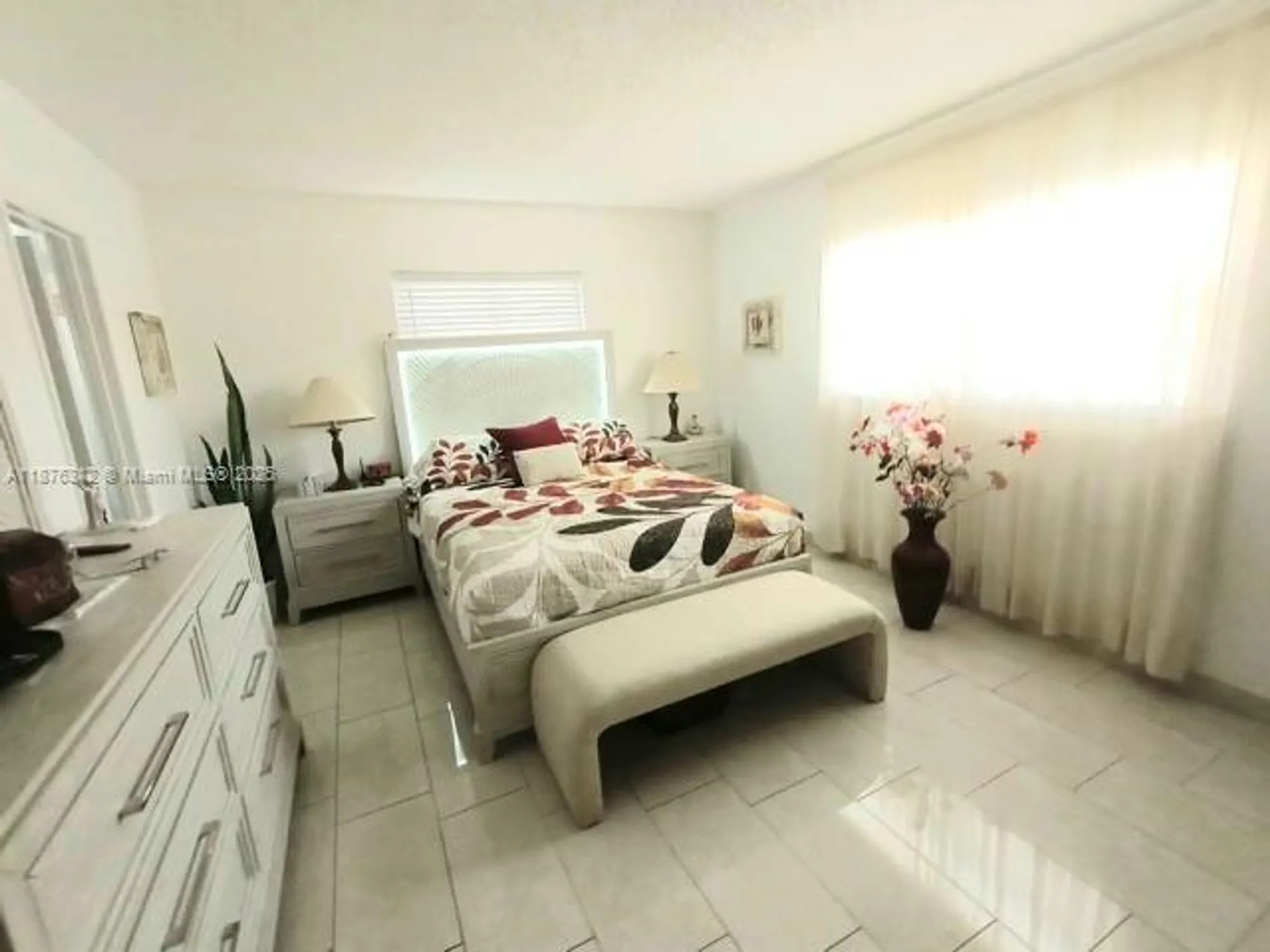 Property Slideshow image 16 of 44 | 1025 se 4th ave 101, Dania Beach, FL, 33004