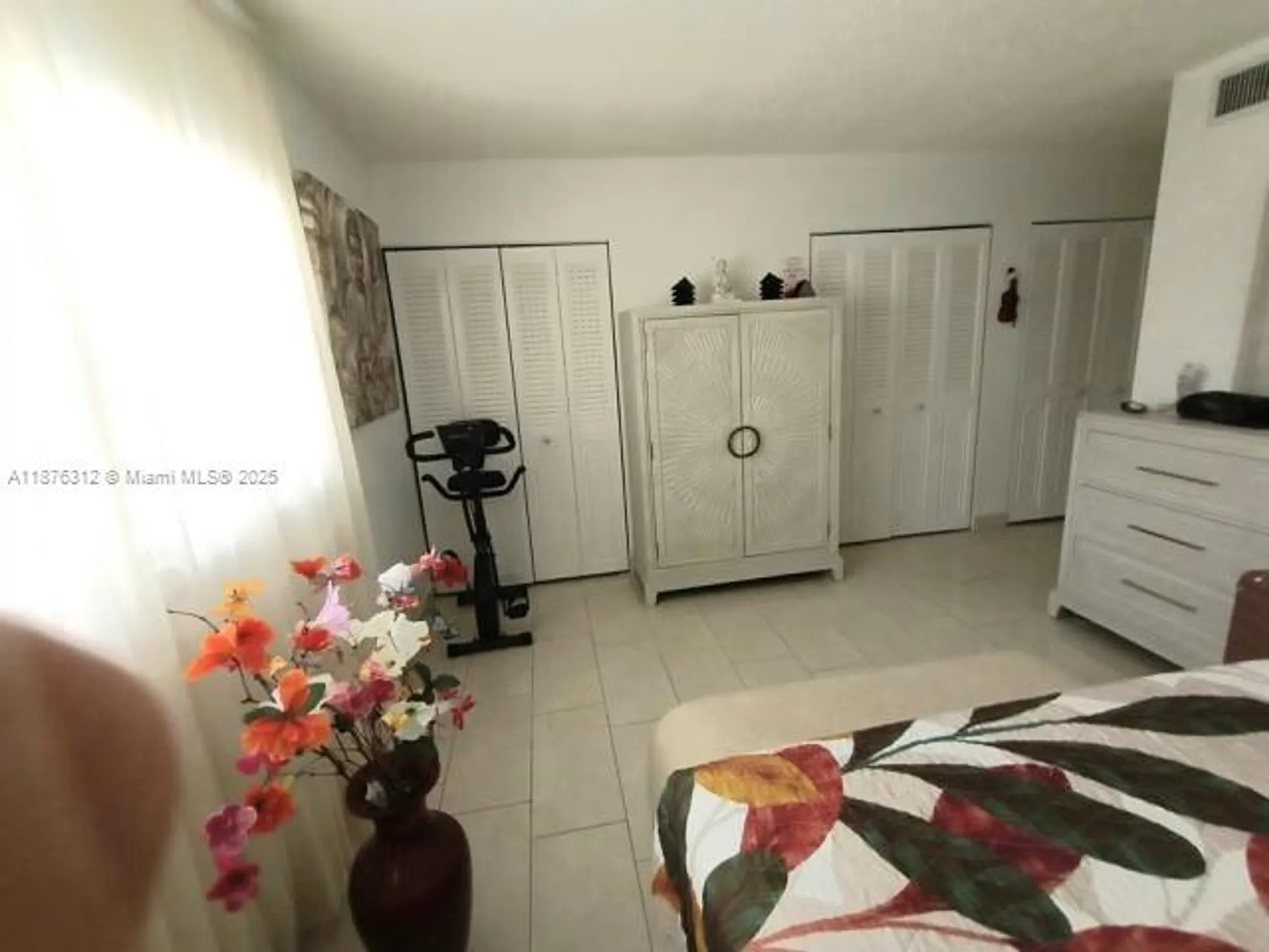 Property Slideshow image 19 of 44 | 1025 se 4th ave 101, Dania Beach, FL, 33004