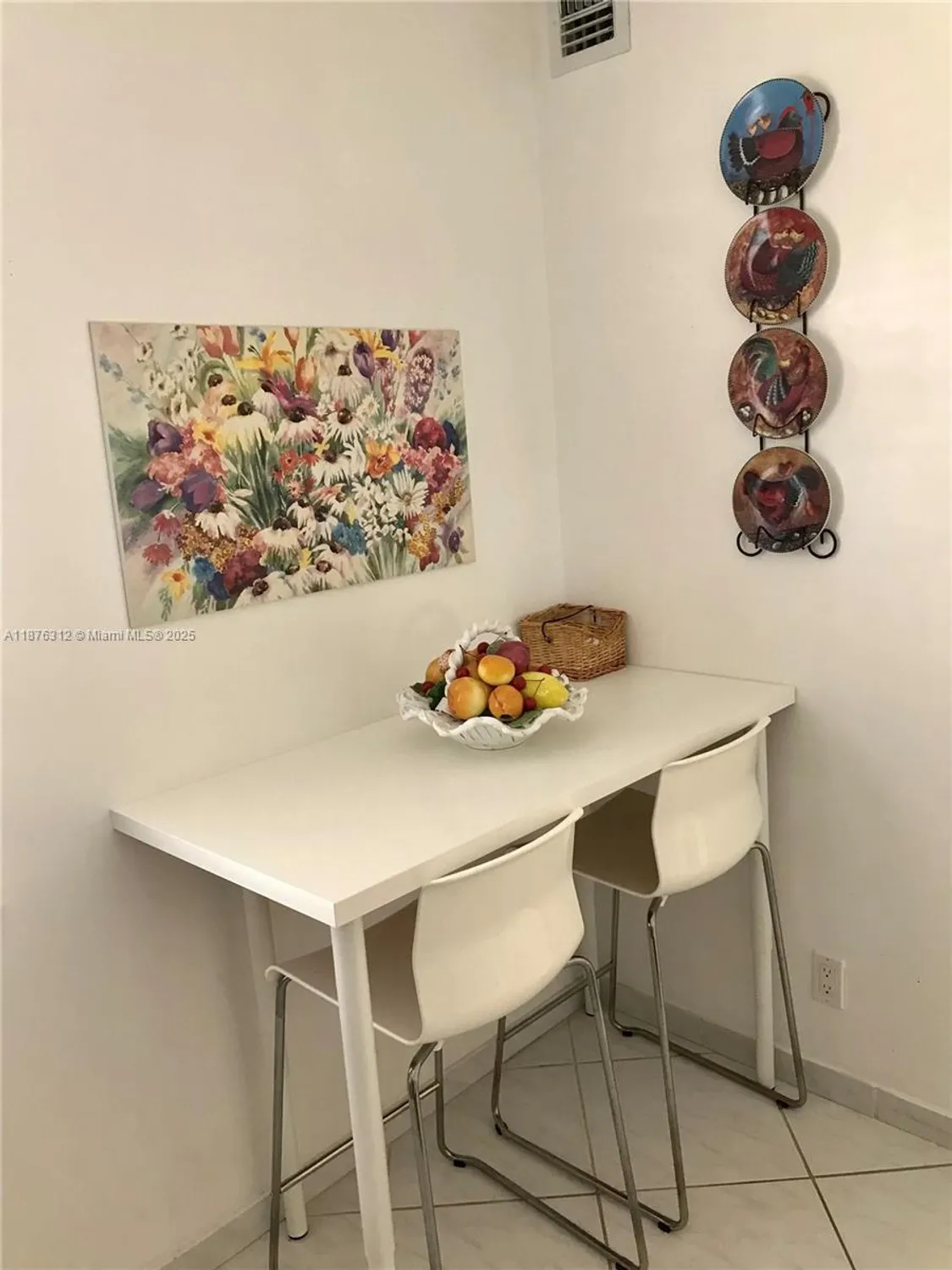 Property Slideshow image 11 of 44 | 1025 se 4th ave 101, Dania Beach, FL, 33004