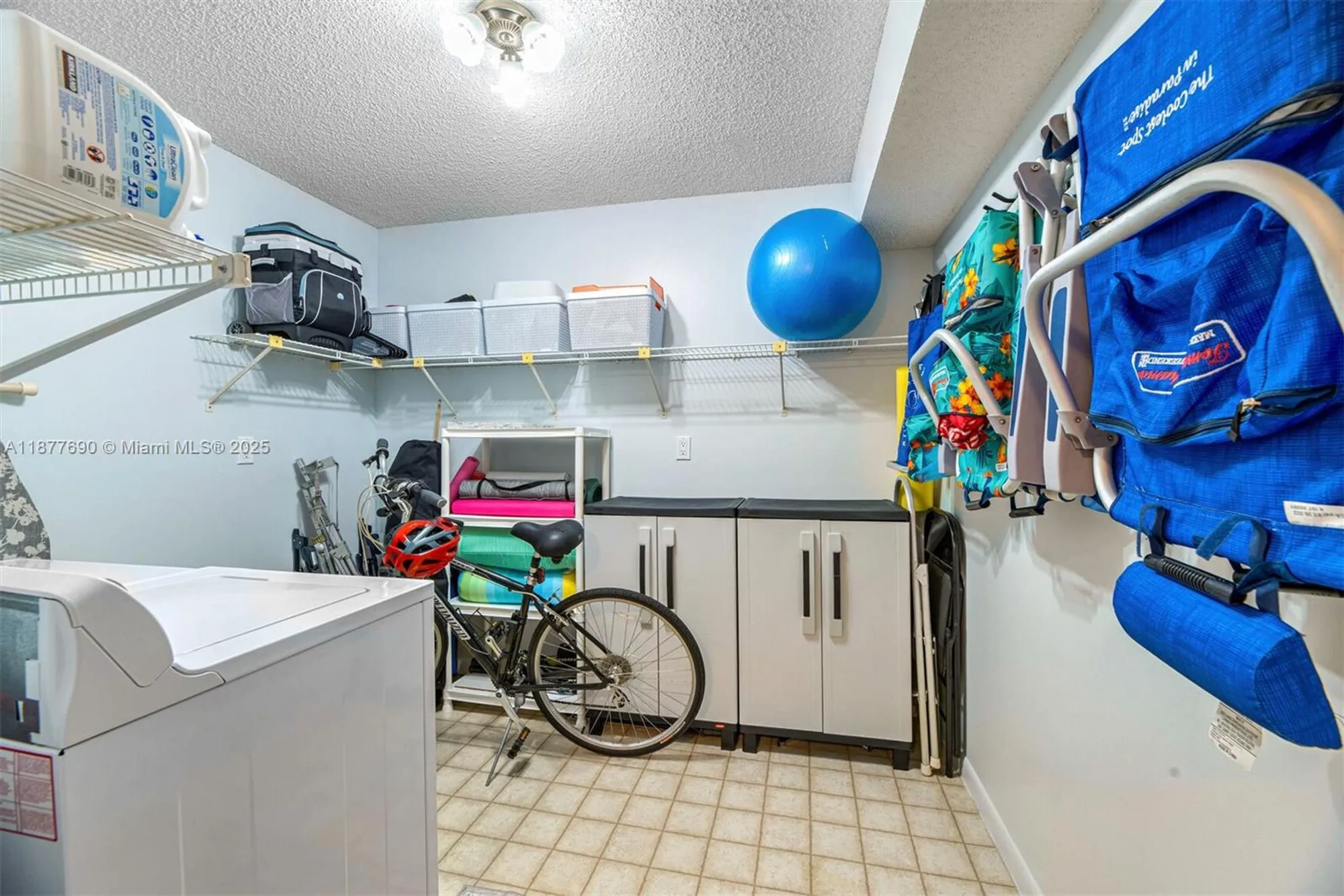Property Slideshow image 17 of 30 | 4955 e sabal palm blvd apt 305, Tamarac, FL, 33319
