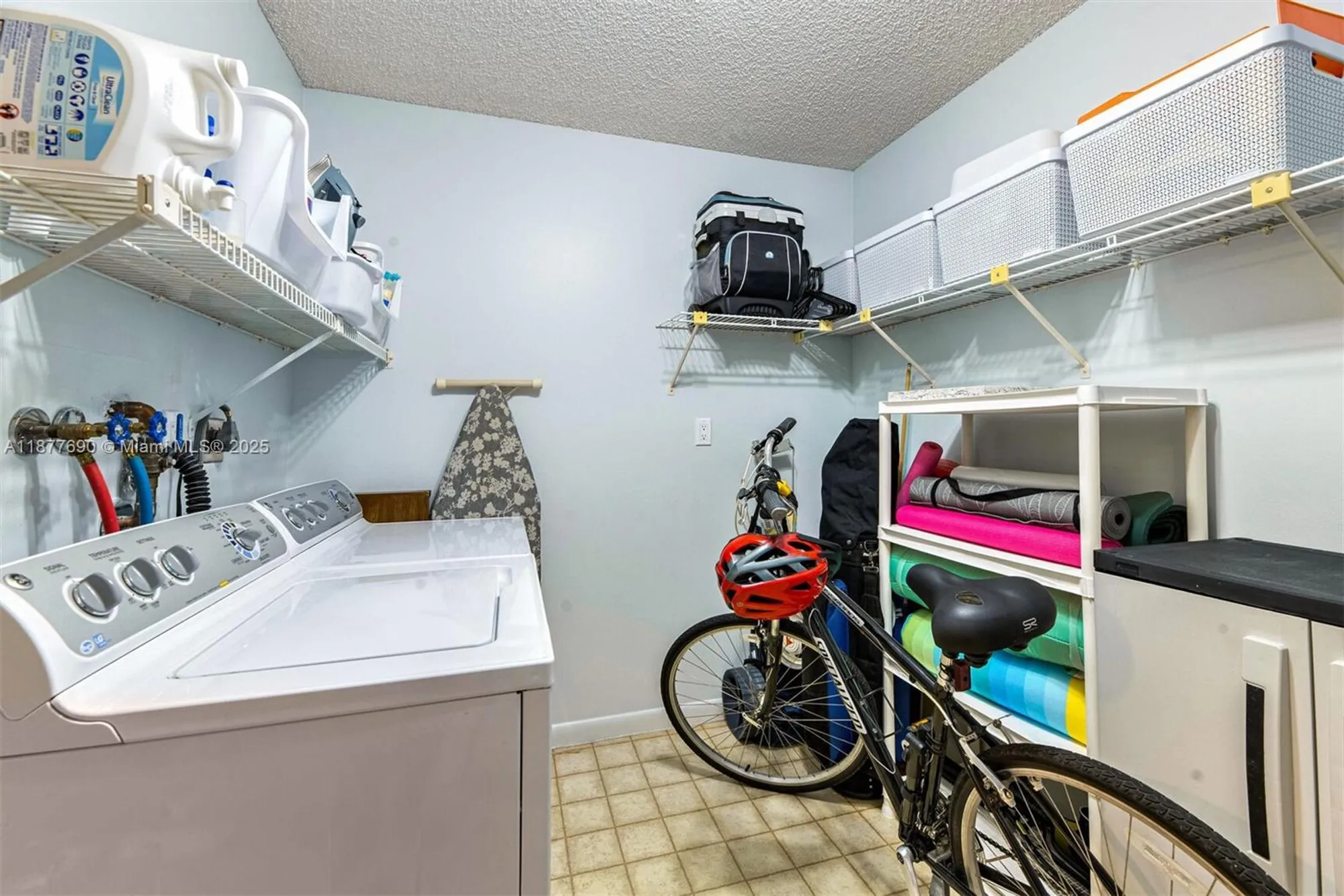Property Slideshow image 18 of 30 | 4955 e sabal palm blvd apt 305, Tamarac, FL, 33319