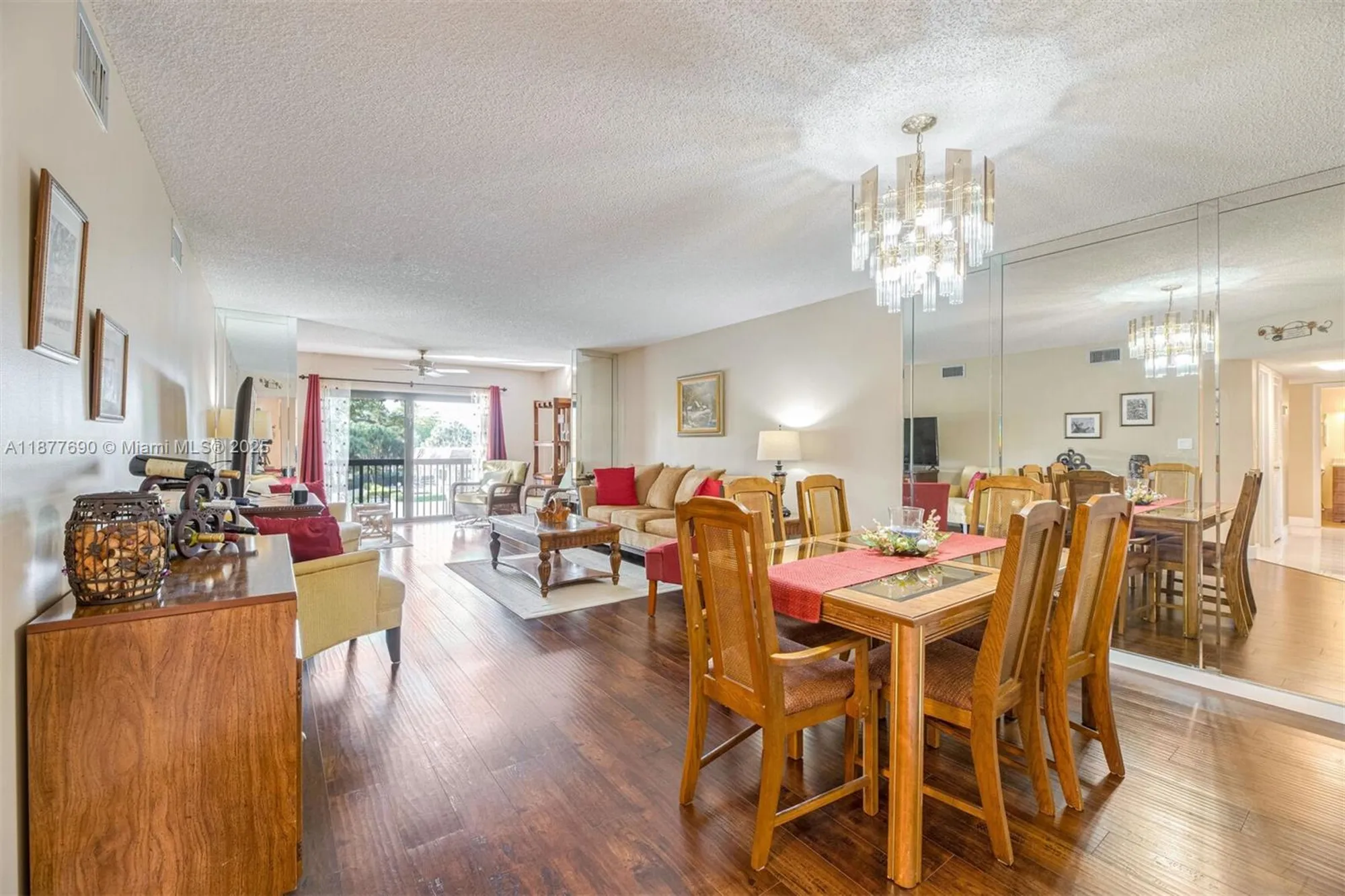 Property Slideshow image 7 of 30 | 4955 e sabal palm blvd apt 305, Tamarac, FL, 33319