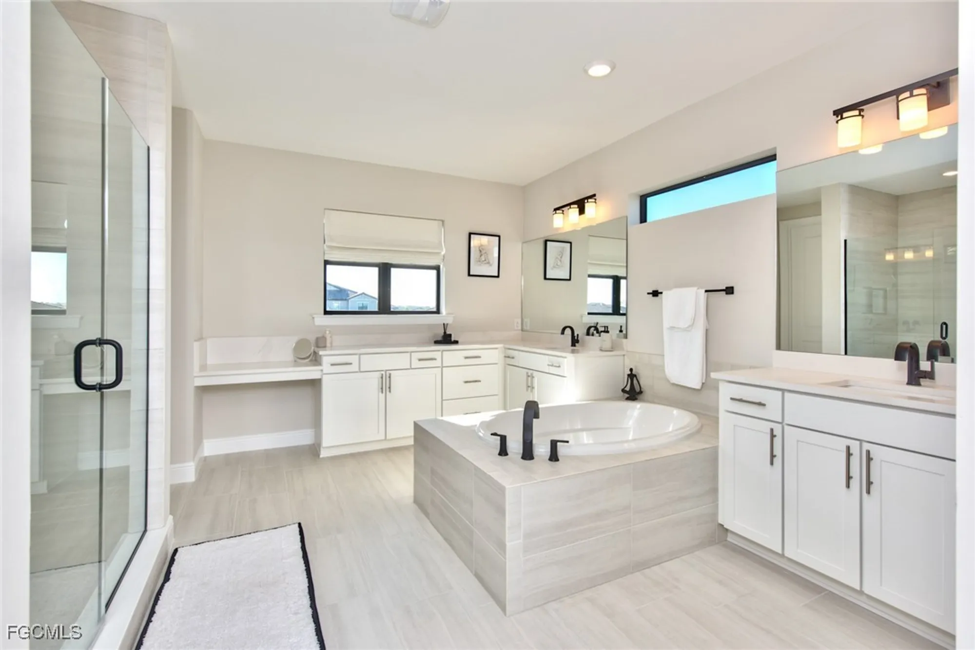 Property Slideshow image 14 of 37 | 19760 beechcrest pl, Estero, FL, 33928