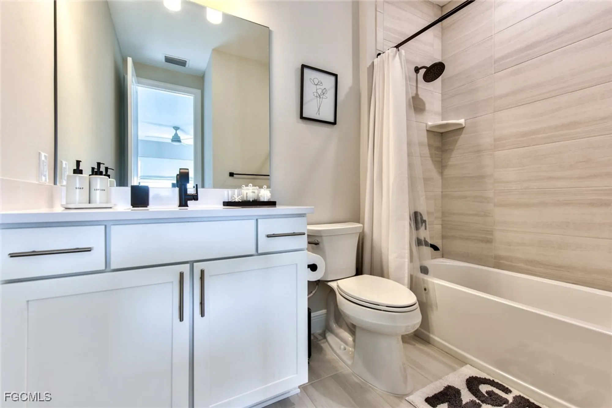 Property Slideshow image 24 of 37 | 19760 beechcrest pl, Estero, FL, 33928