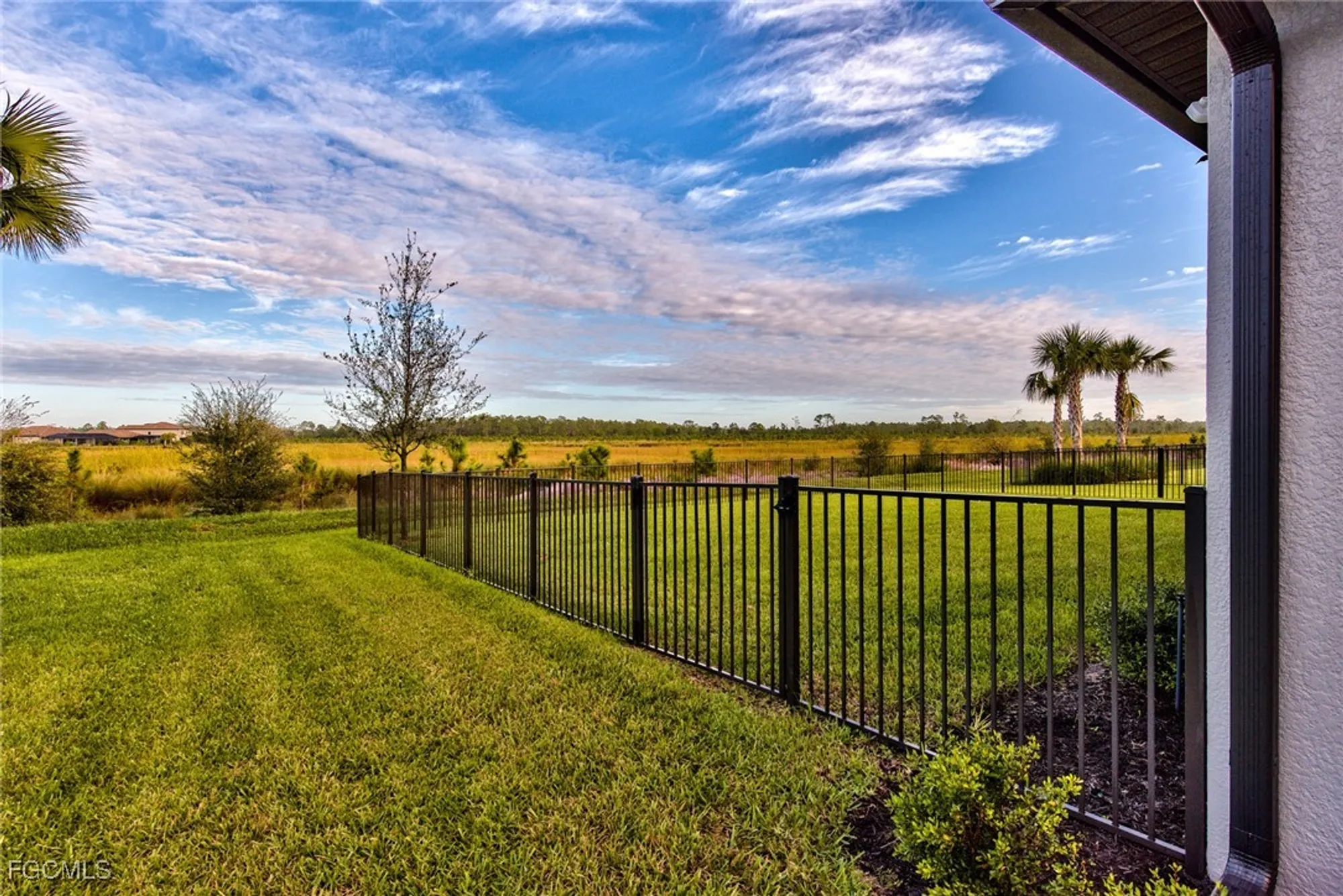 Property Slideshow image 28 of 37 | 19760 beechcrest pl, Estero, FL, 33928