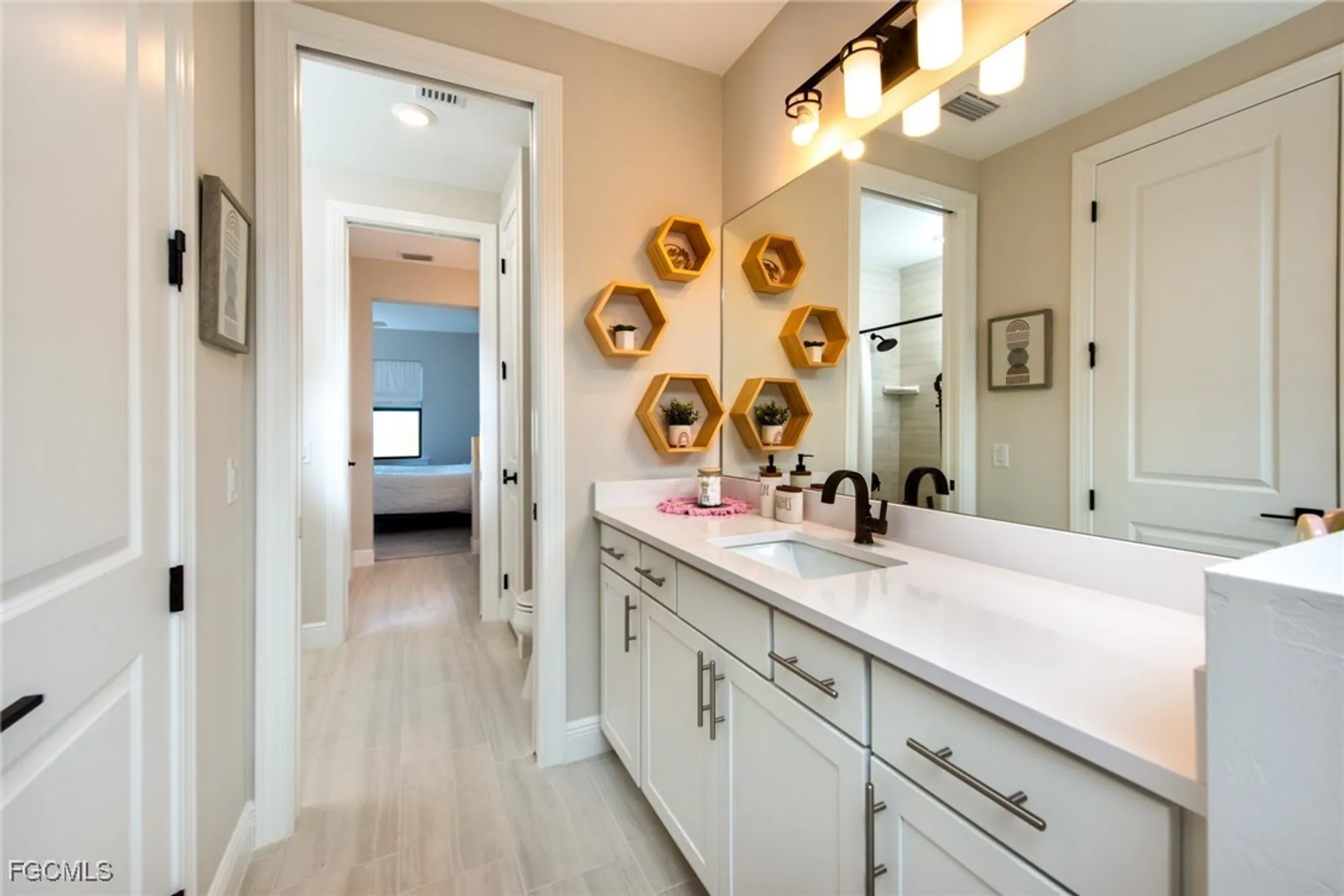 Property Slideshow image 23 of 37 | 19760 beechcrest pl, Estero, FL, 33928