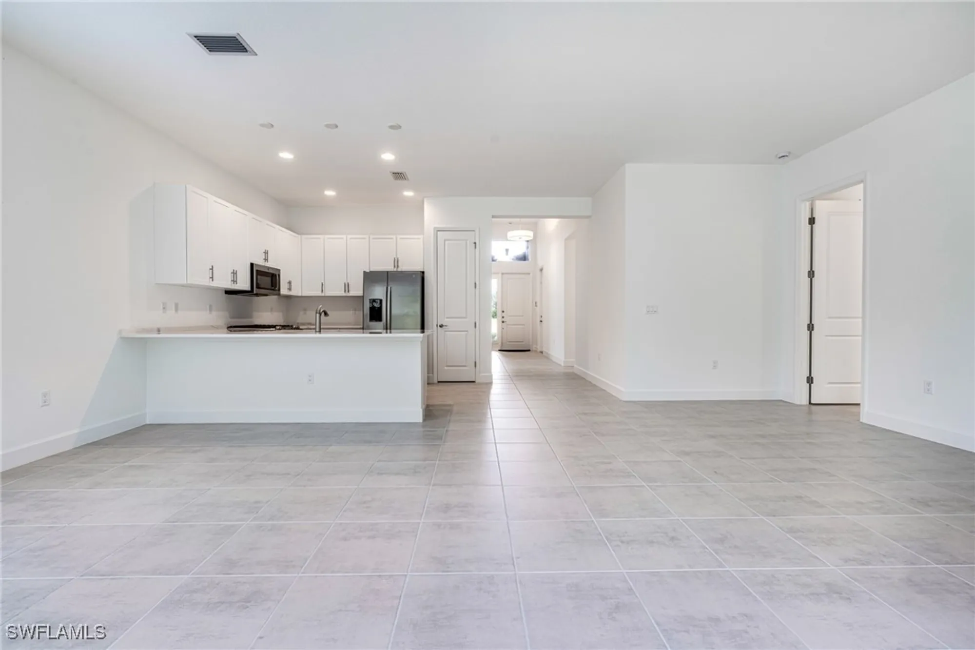 Property Slideshow image 15 of 44 | 12448 violet ln, Naples, FL, 34120