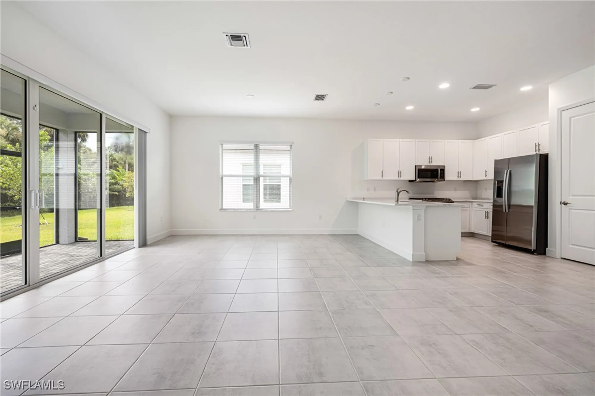 Property Slideshow image 11 of 44 | 12448 violet ln, Naples, FL, 34120