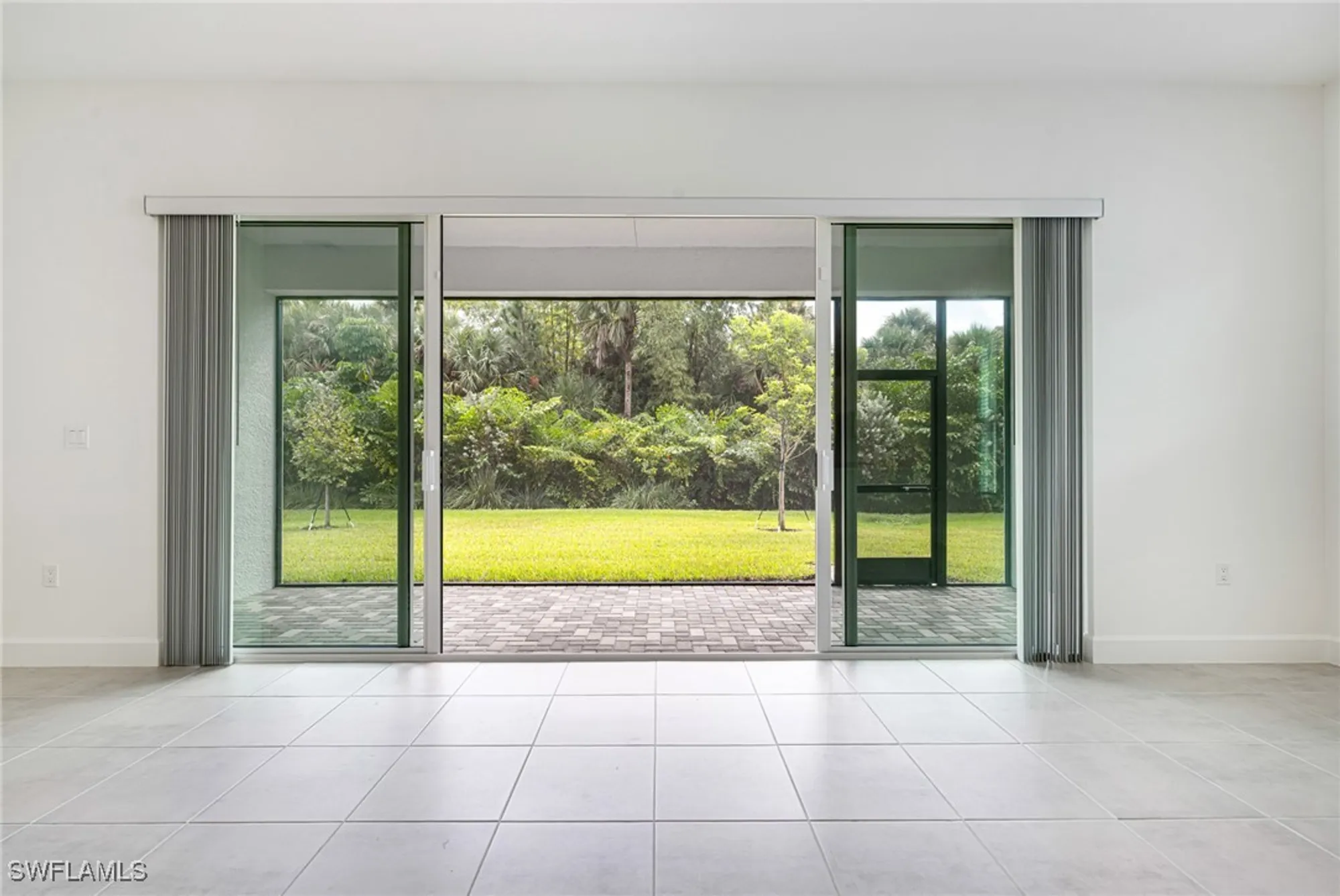 Property Slideshow image 13 of 44 | 12448 violet ln, Naples, FL, 34120