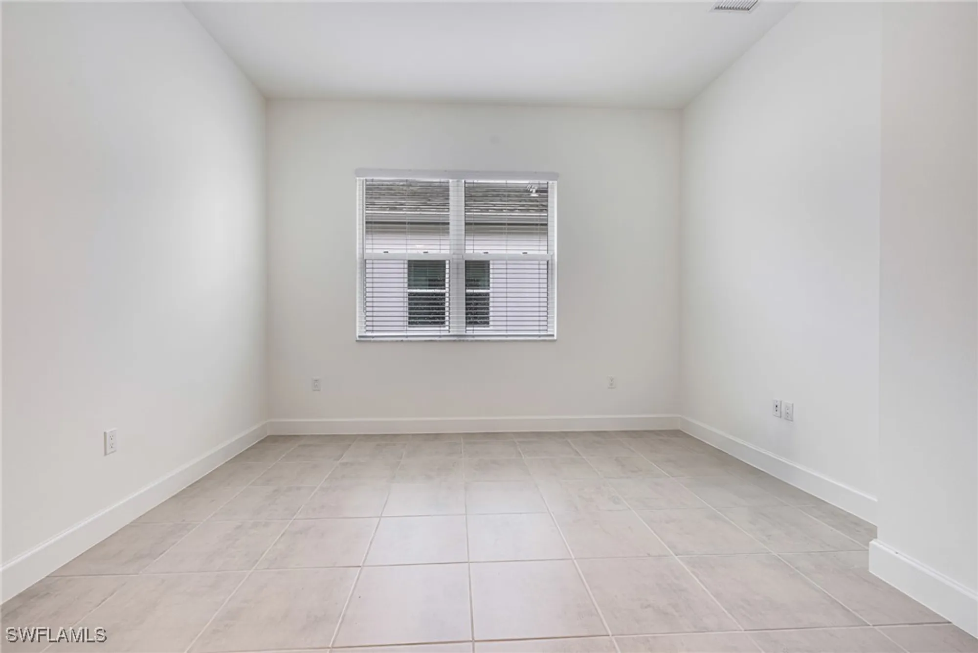 Property Slideshow image 23 of 44 | 12448 violet ln, Naples, FL, 34120