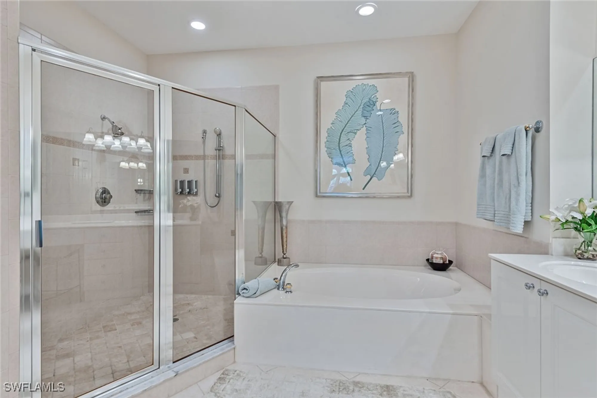 Property Slideshow image 15 of 50 | 9110 cascada way 201, Naples, FL, 34114