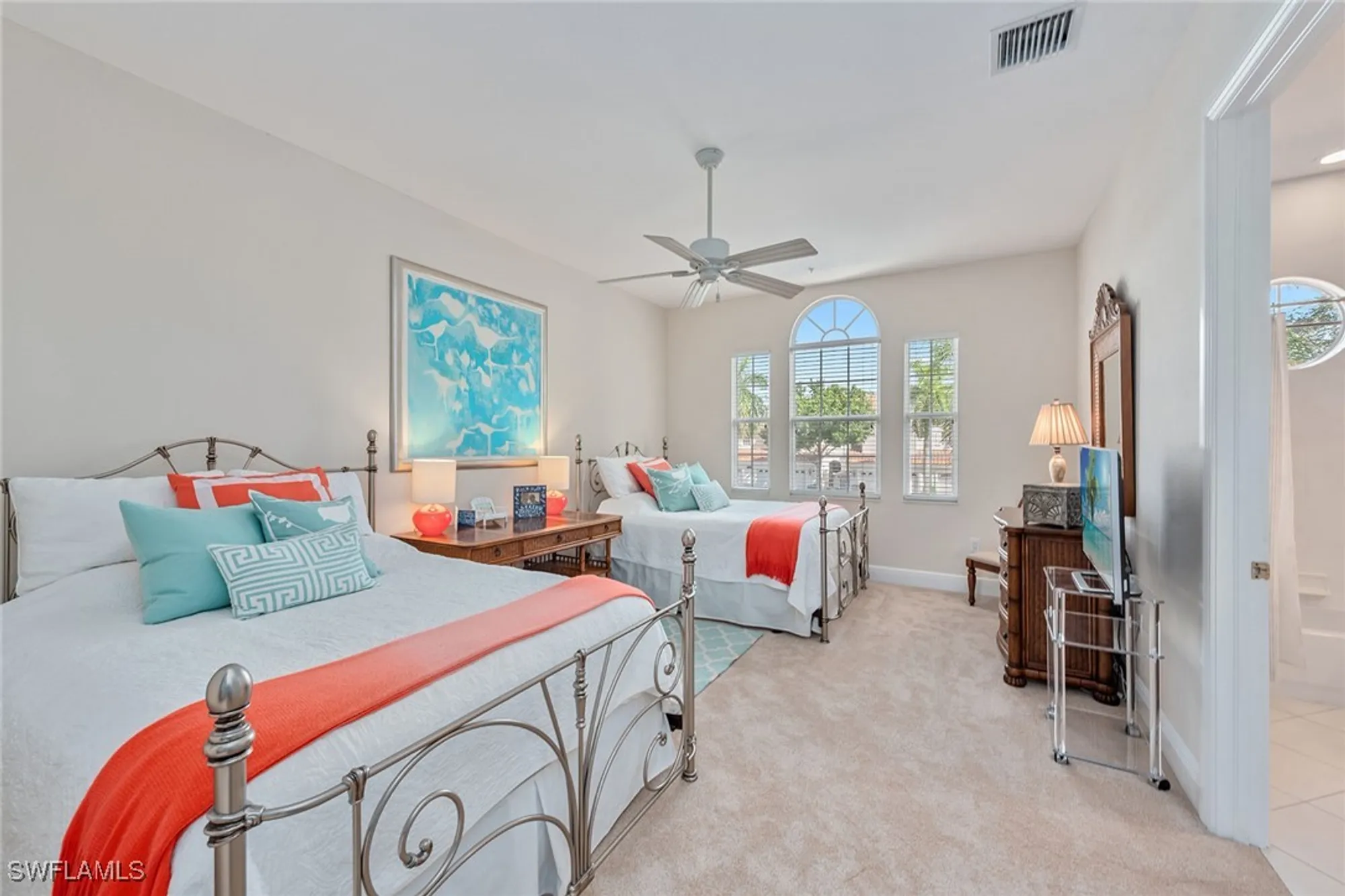 Property Slideshow image 16 of 50 | 9110 cascada way 201, Naples, FL, 34114