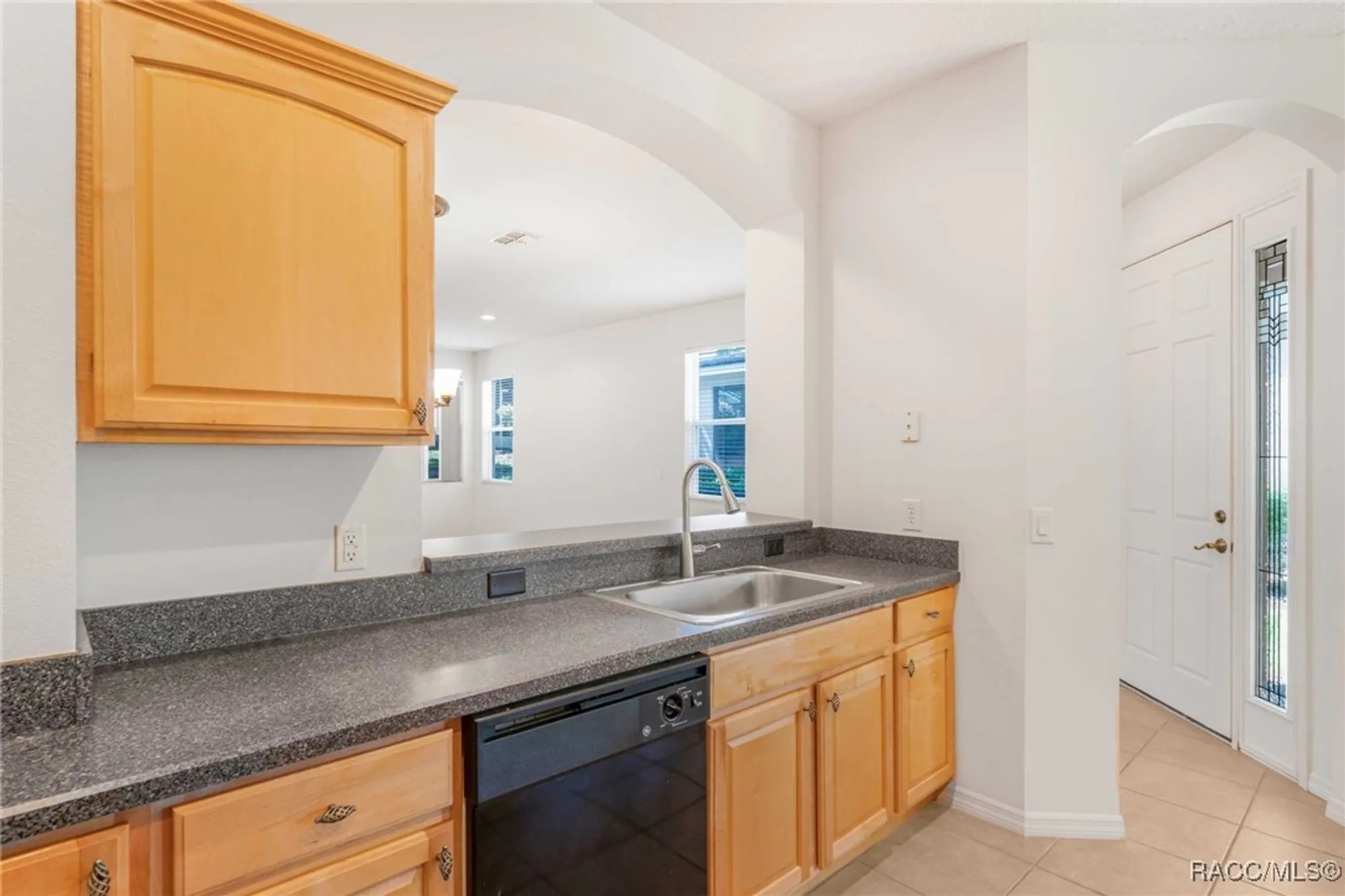 Property Slideshow image 10 of 51 | 1698 w spring meadow loop, Lecanto, FL, 34461