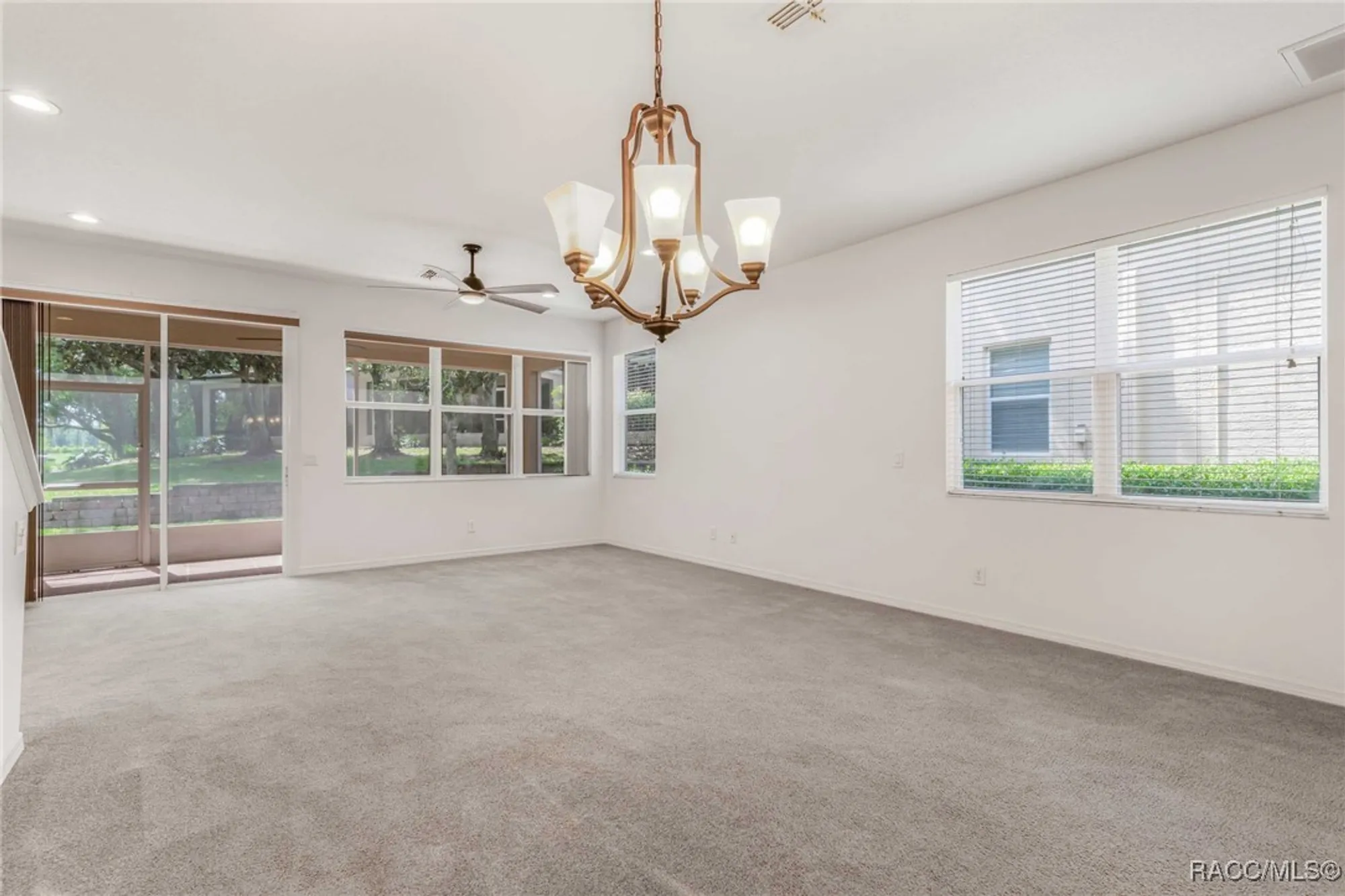 Property Slideshow image 3 of 51 | 1698 w spring meadow loop, Lecanto, FL, 34461