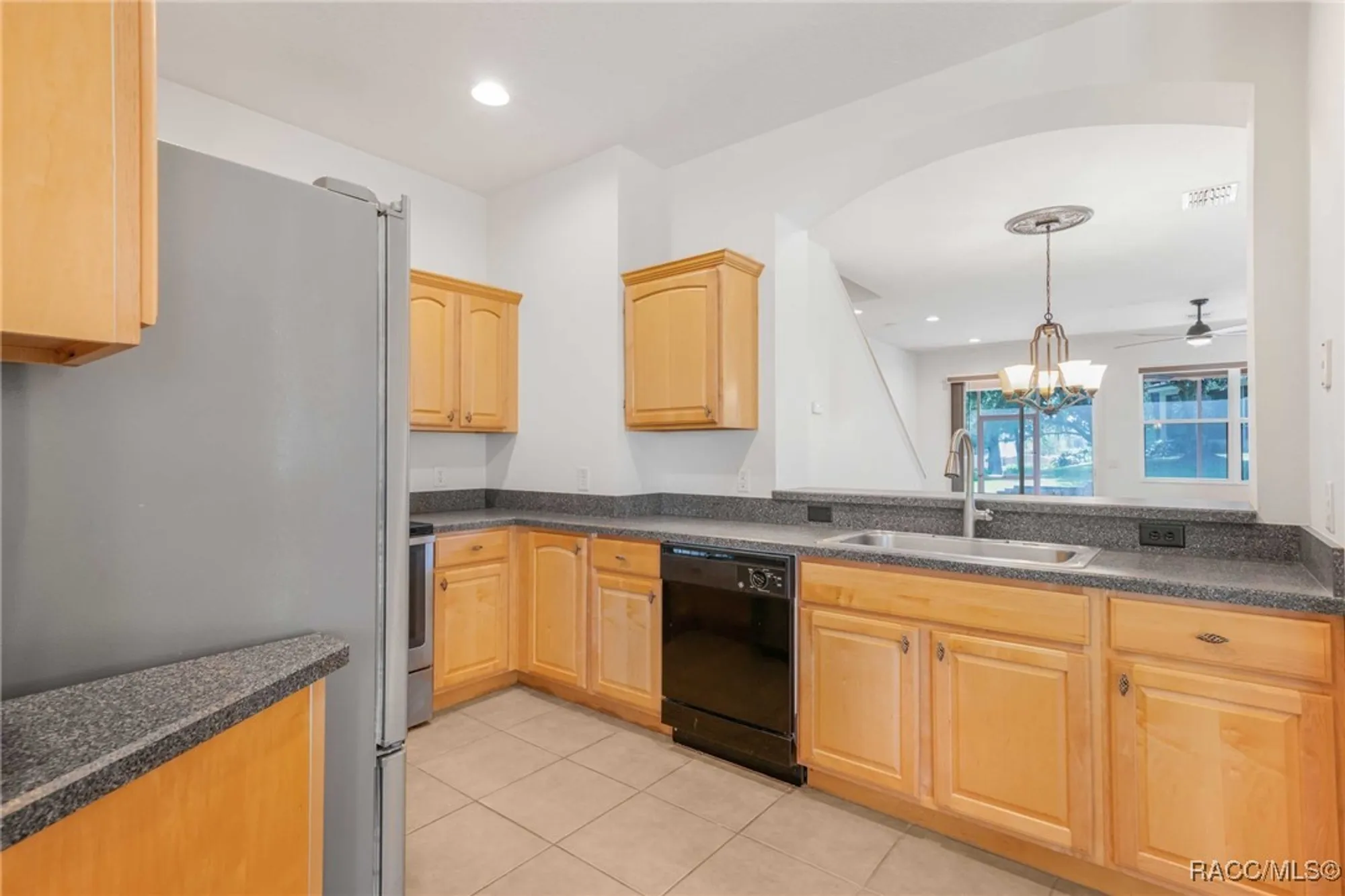 Property Slideshow image 9 of 51 | 1698 w spring meadow loop, Lecanto, FL, 34461