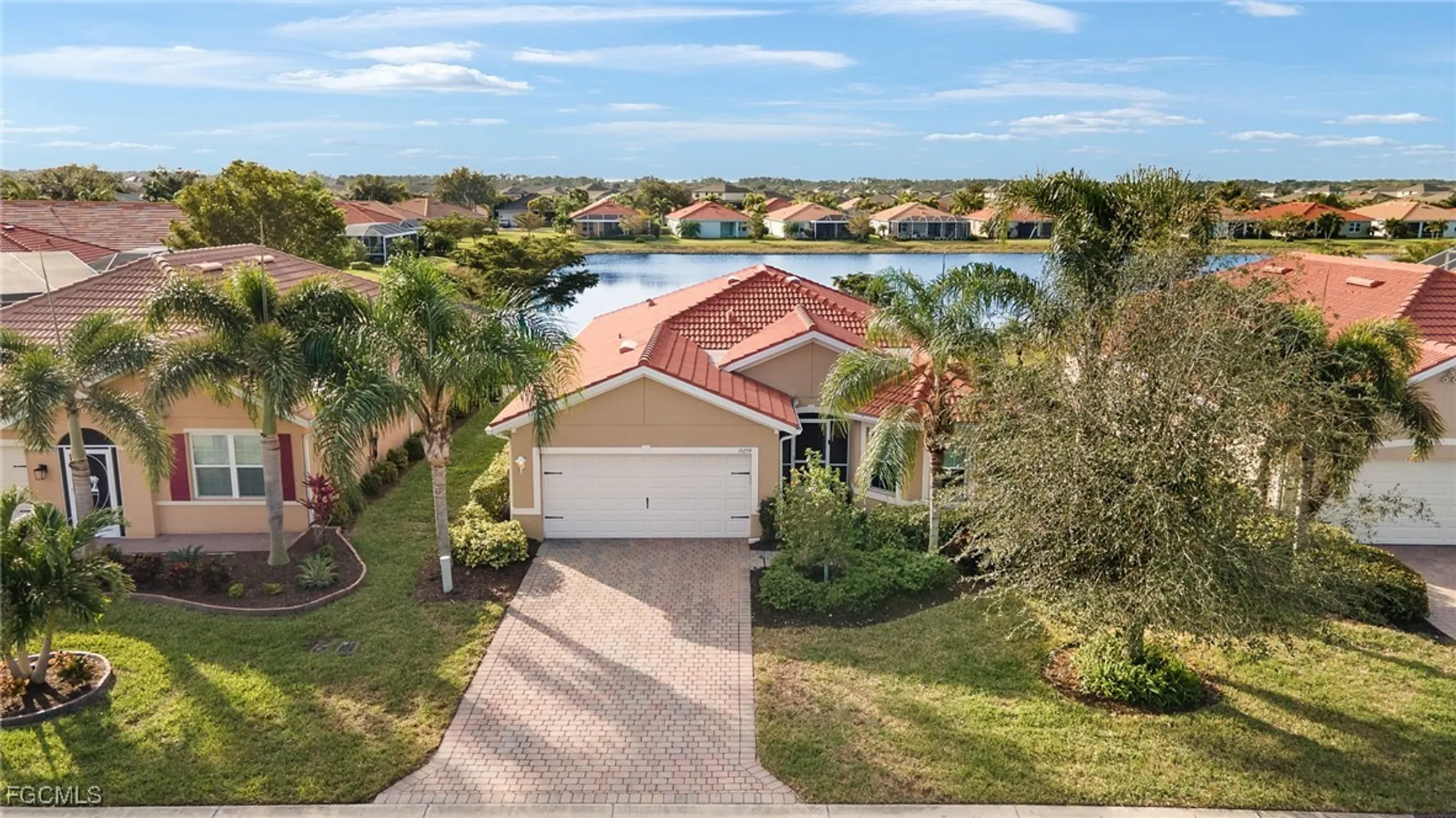 Property Slideshow image 2 of 40 | 15259 yellow wood dr, Alva, FL, 33920