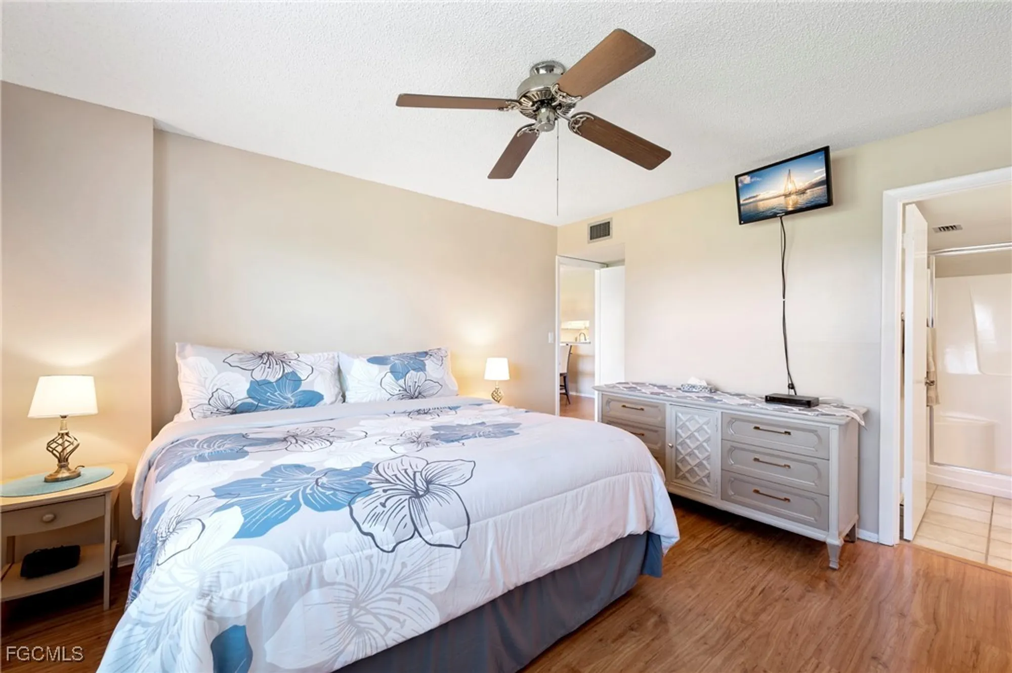 Property Slideshow image 13 of 34 | 1580 pine valley dr apt 217, Fort Myers, FL, 33907