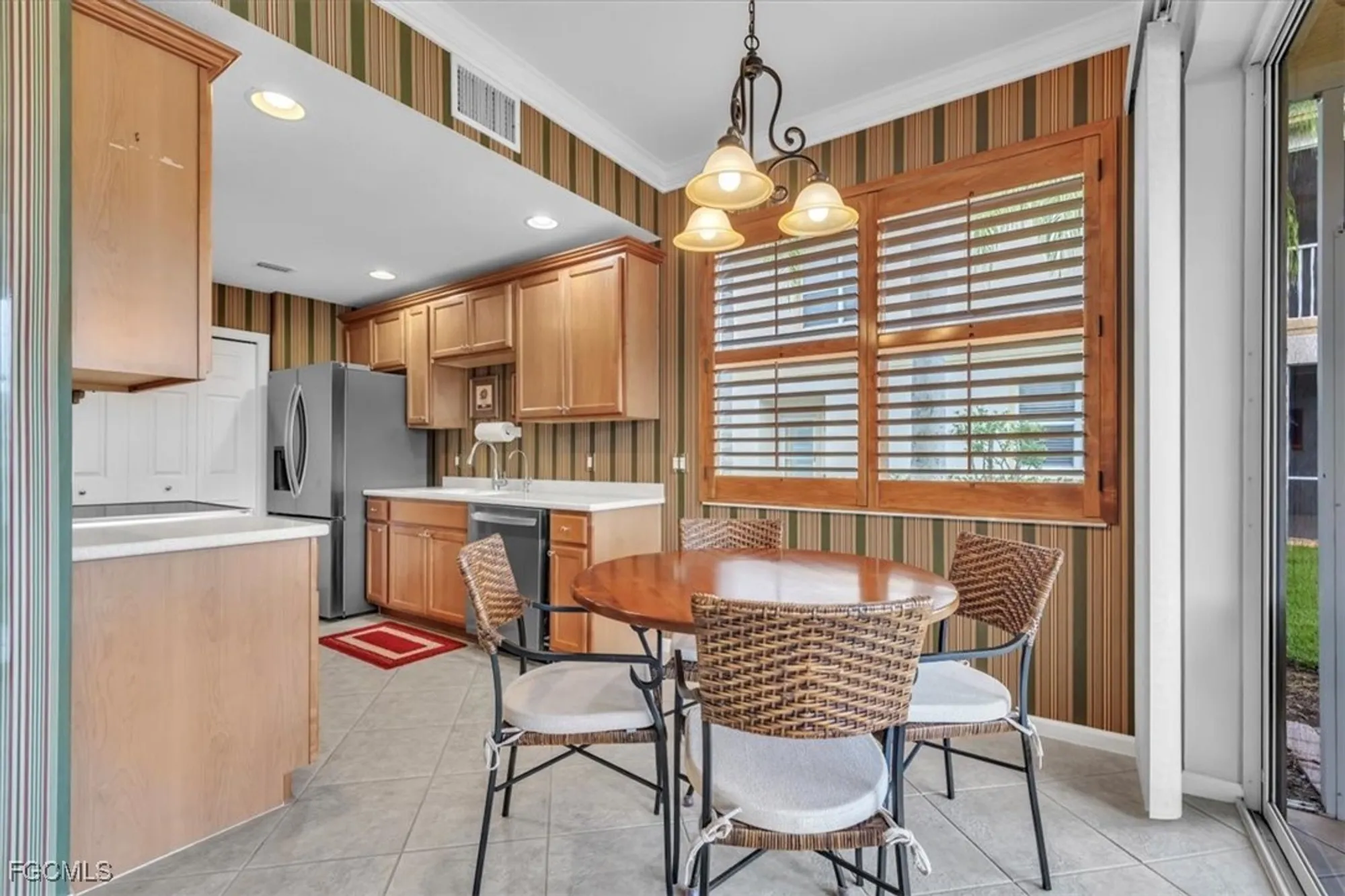 Property Slideshow image 12 of 50 | 3110 meandering way 101, Fort Myers, FL, 33905